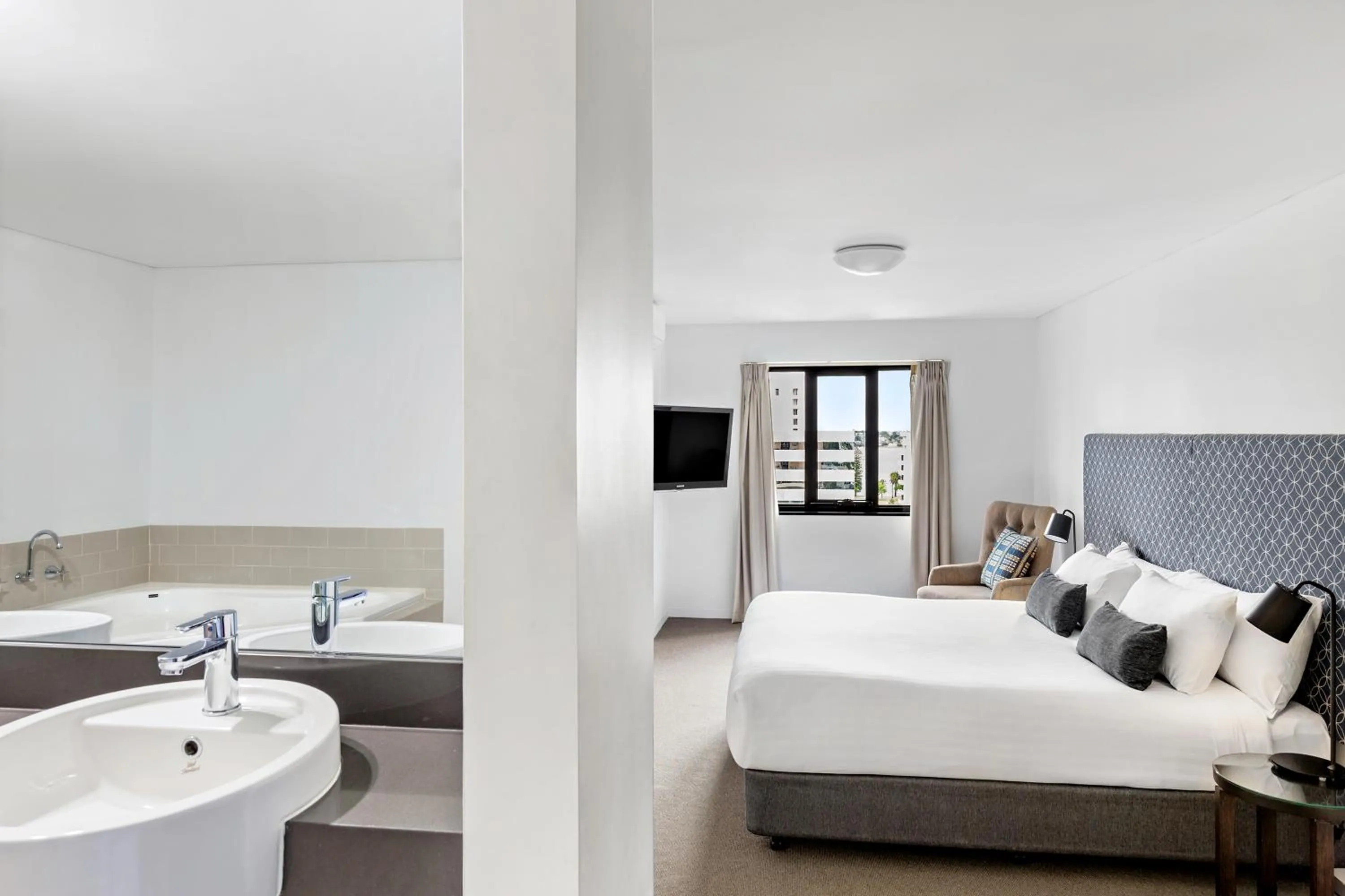 Bathroom, Bed in Mantra on Hay Perth