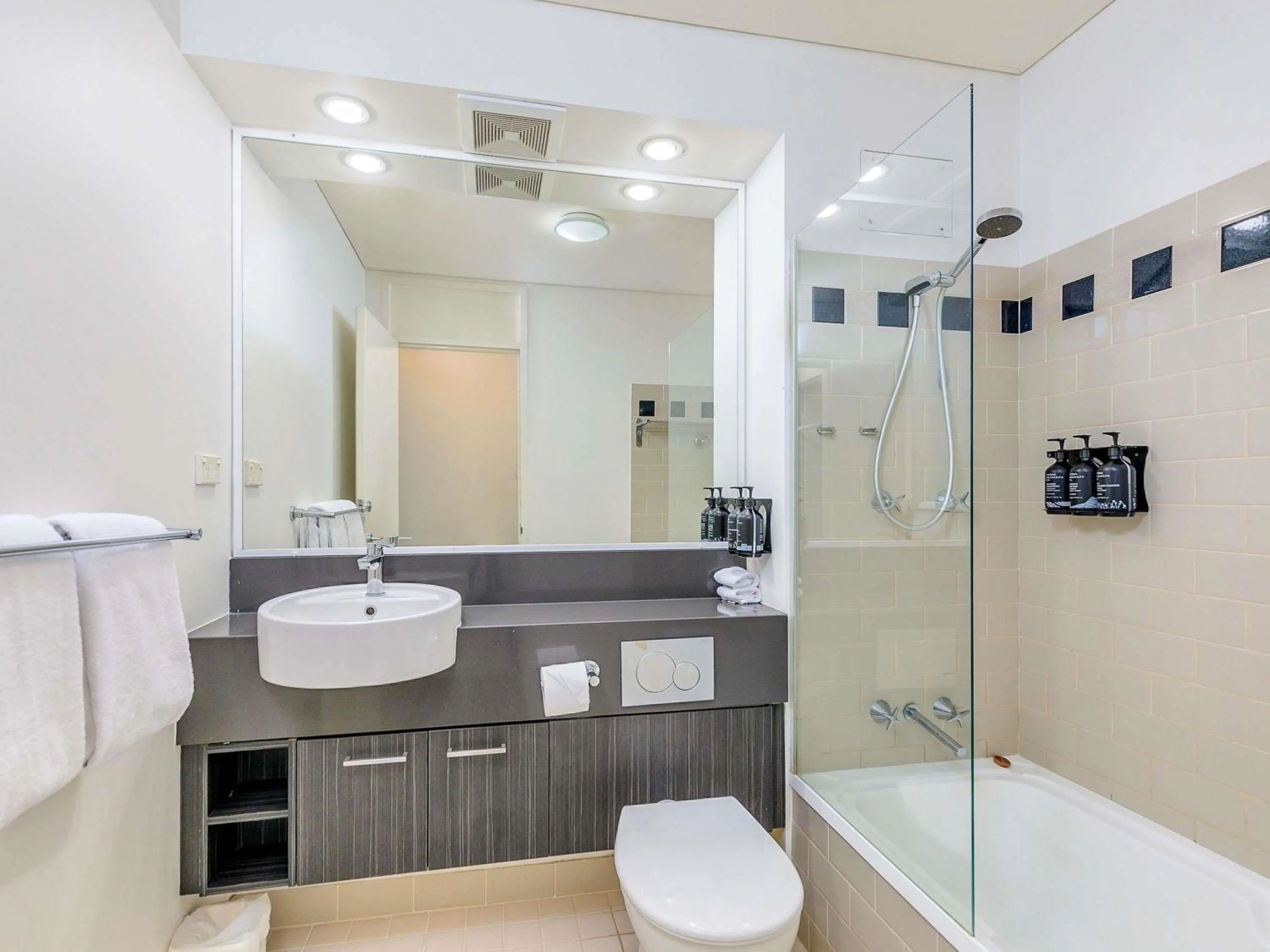 Bedroom in Mantra on Hay Perth