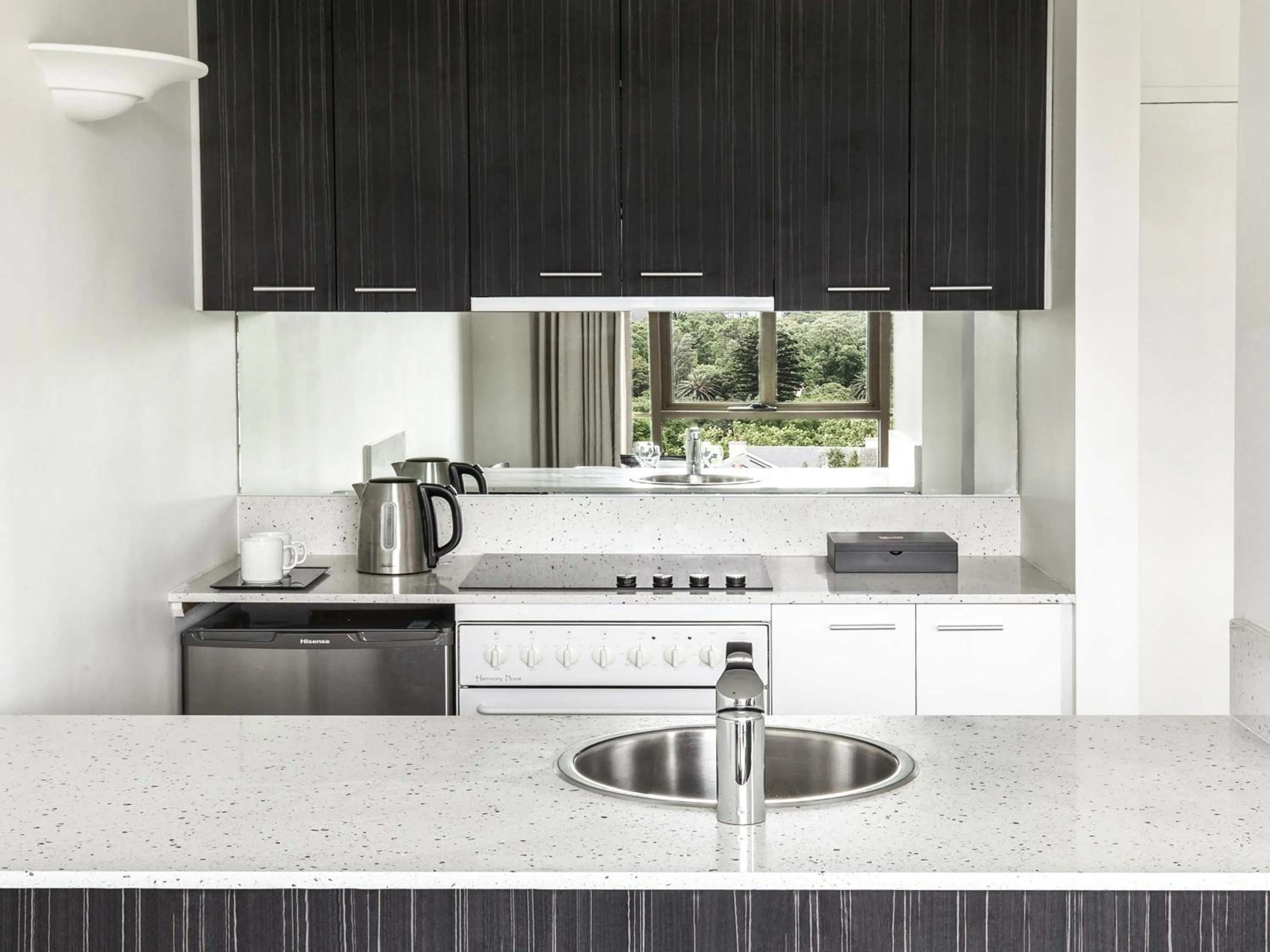 Bedroom in Mantra on Jolimont Melbourne