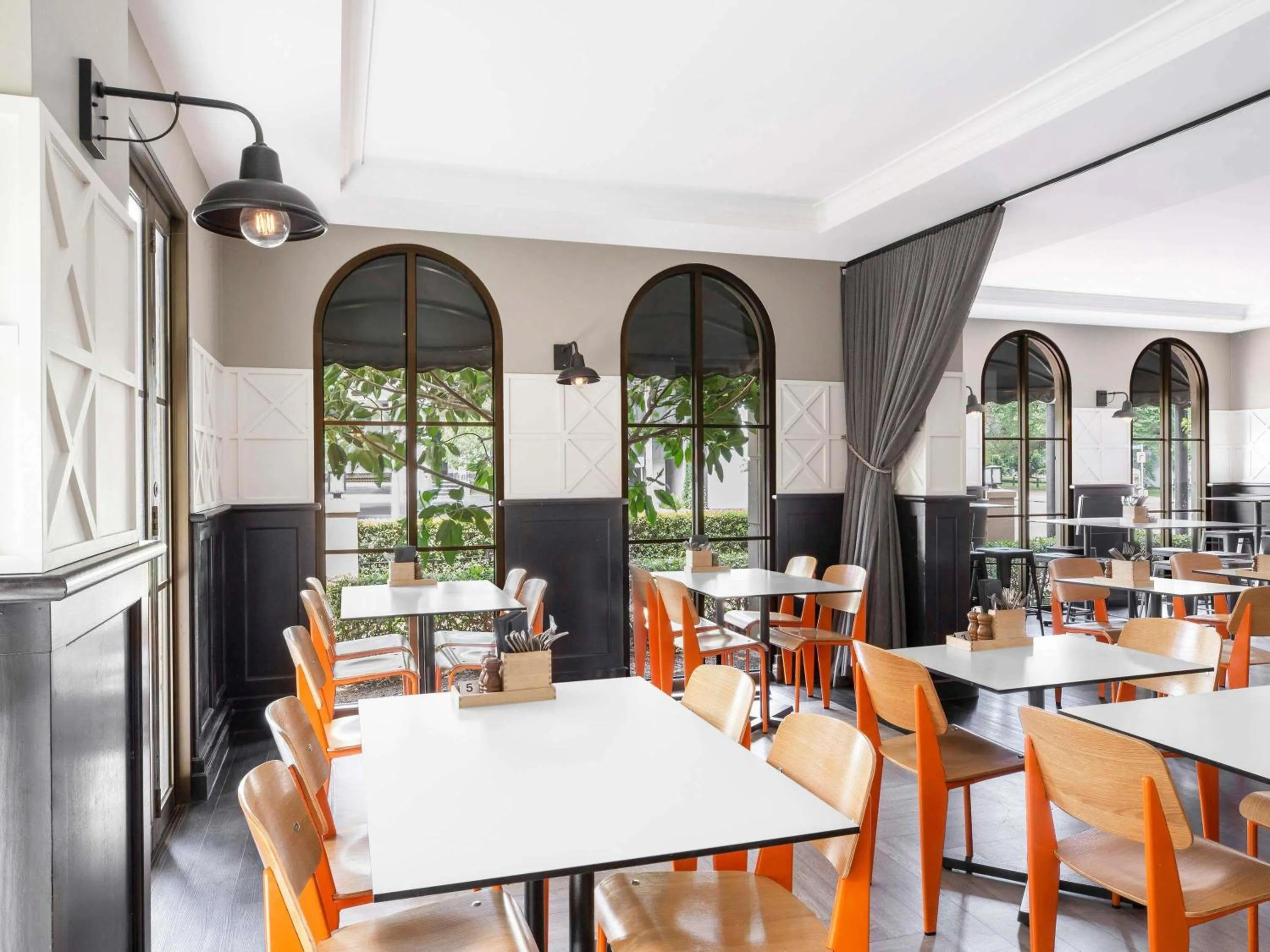 Property building in Mantra on Jolimont Melbourne