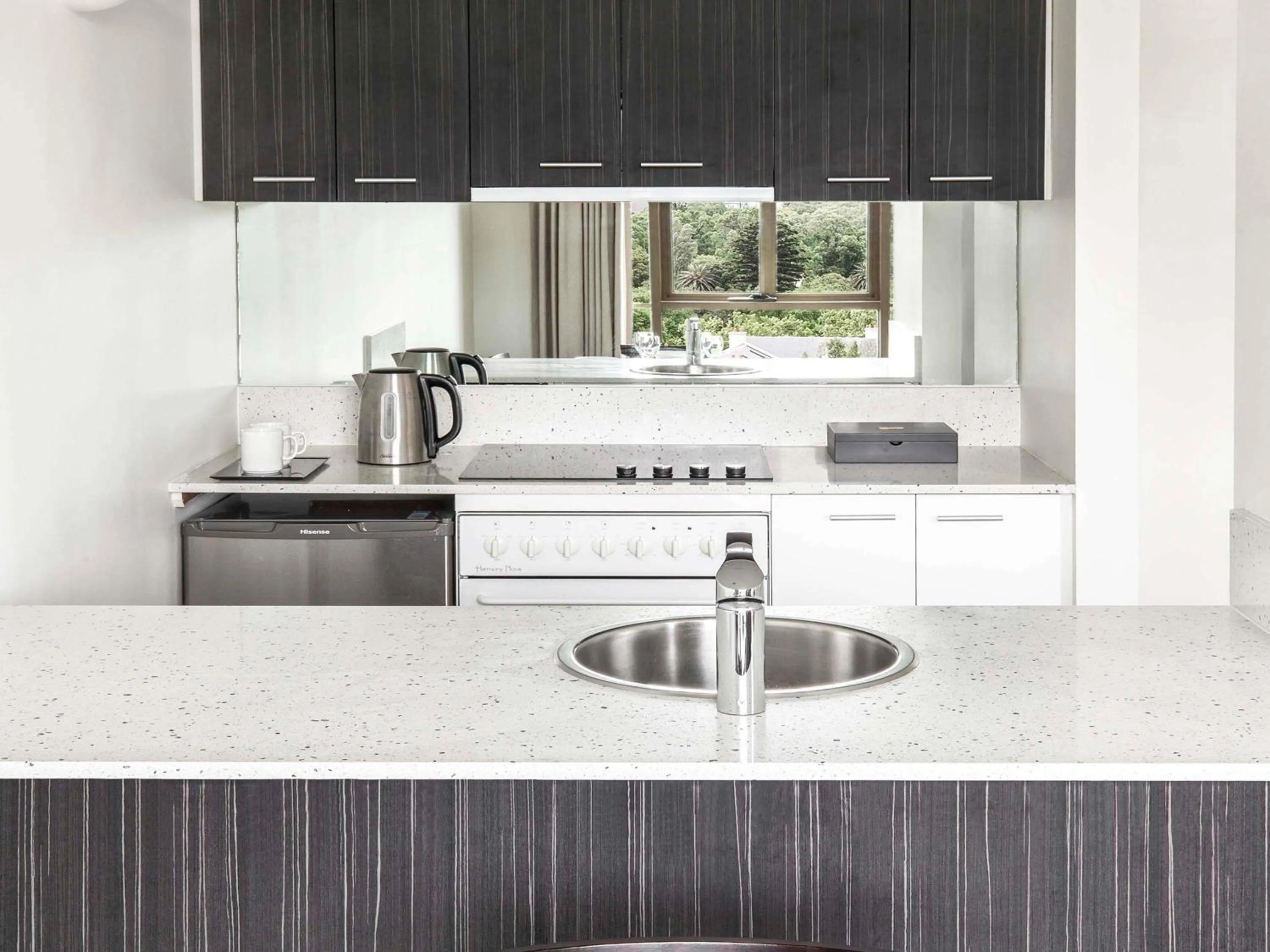 Bedroom in Mantra on Jolimont Melbourne