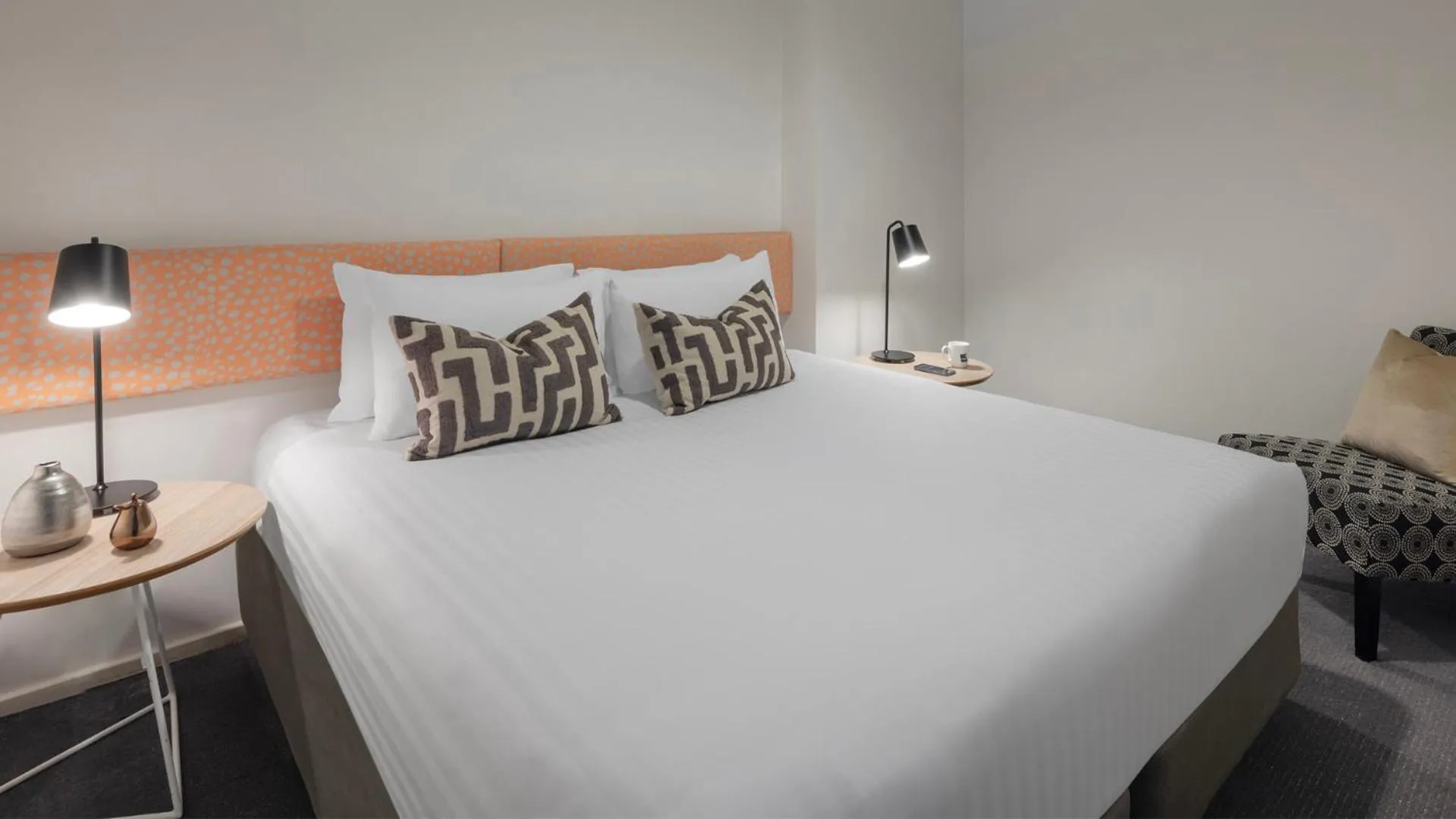 Bed in Oaks Perth Hotel