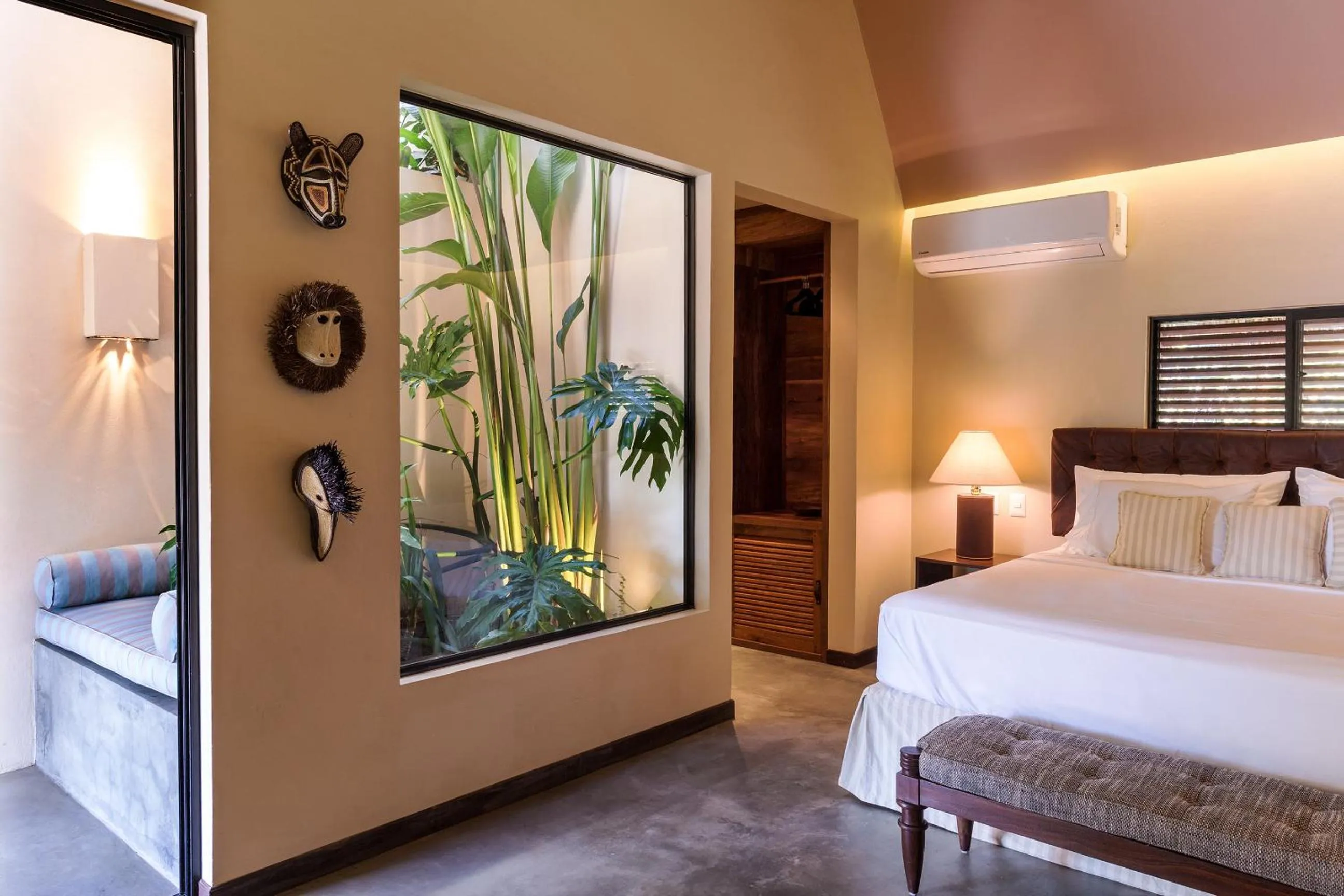 Patio, Bed in Malibu Popoyo