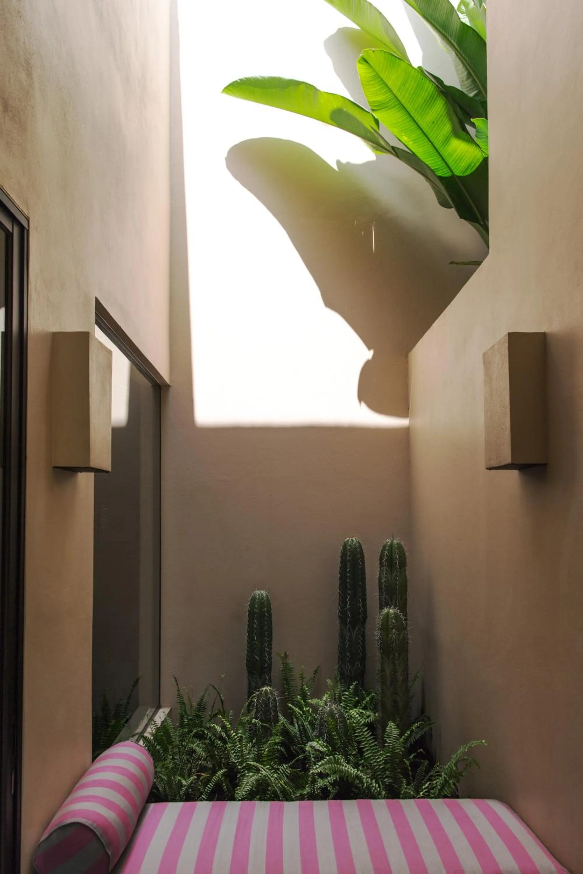 Patio in Malibu Popoyo