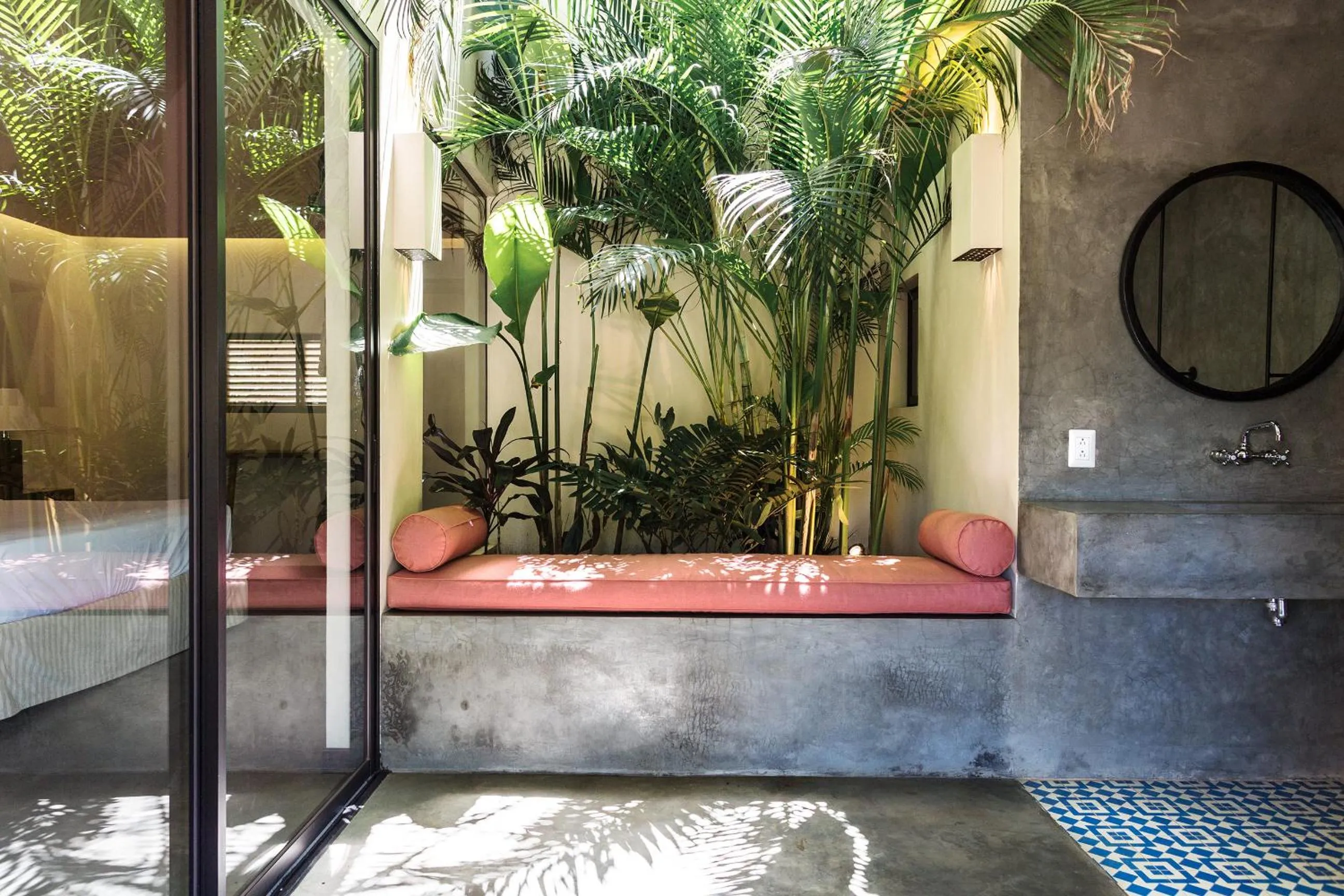 Patio in Malibu Popoyo