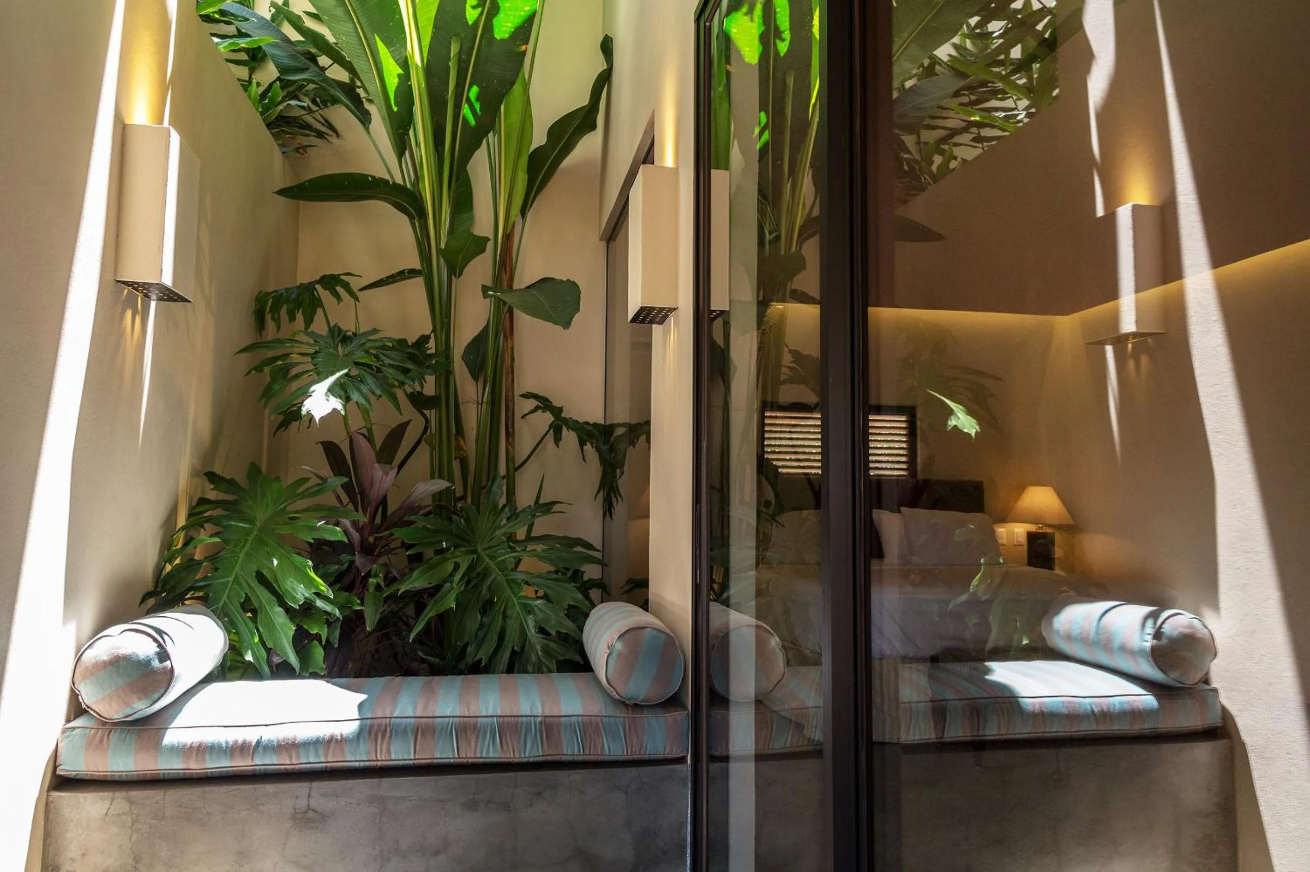 Patio in Malibu Popoyo