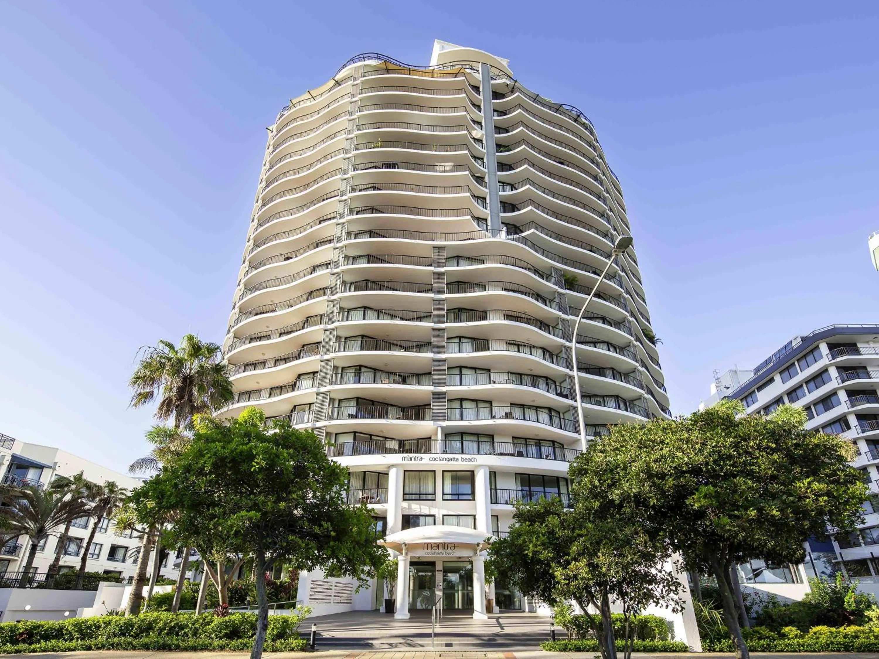 Property building in Mantra Coolangatta Beach