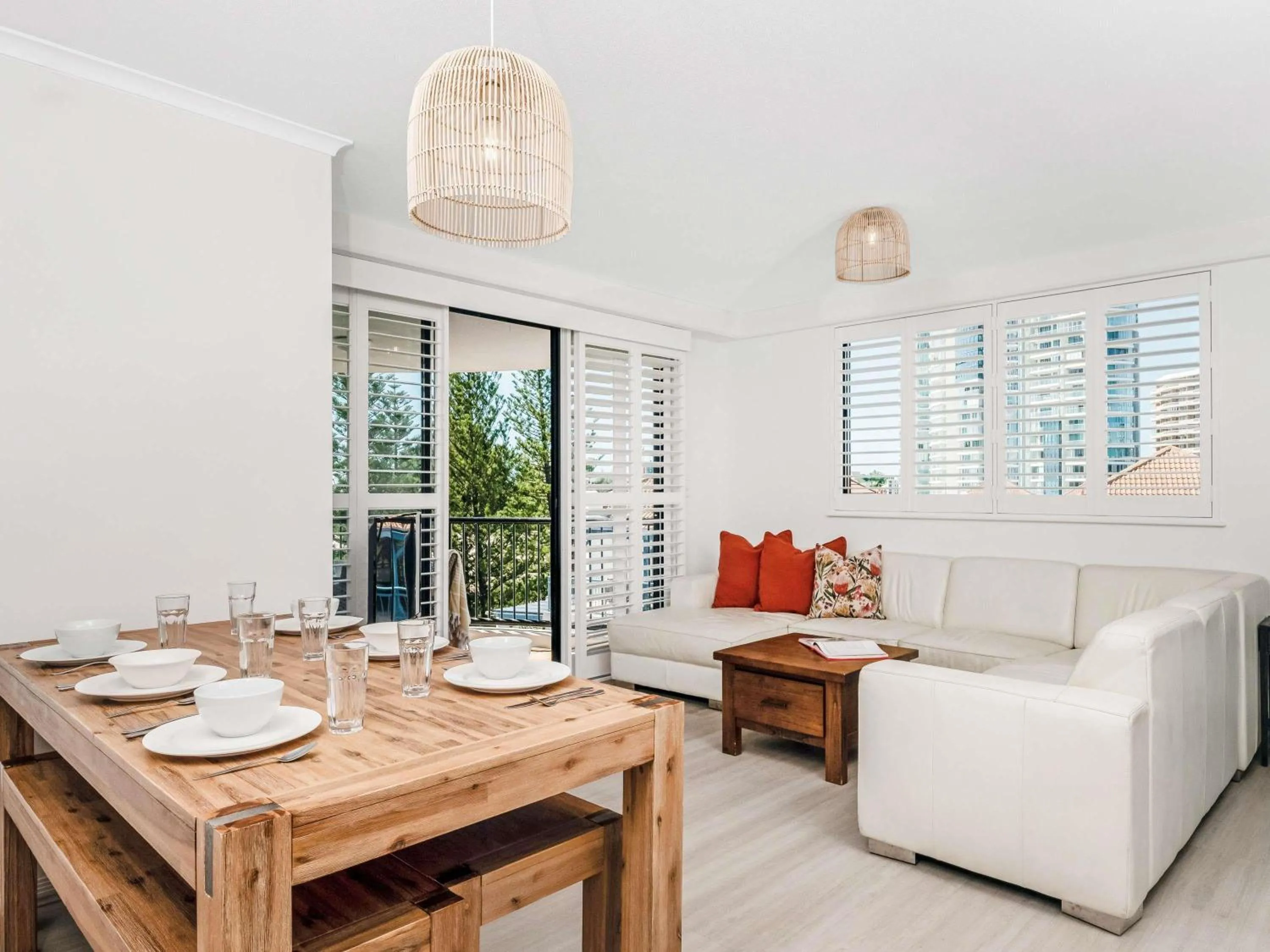 Bedroom in Mantra Coolangatta Beach