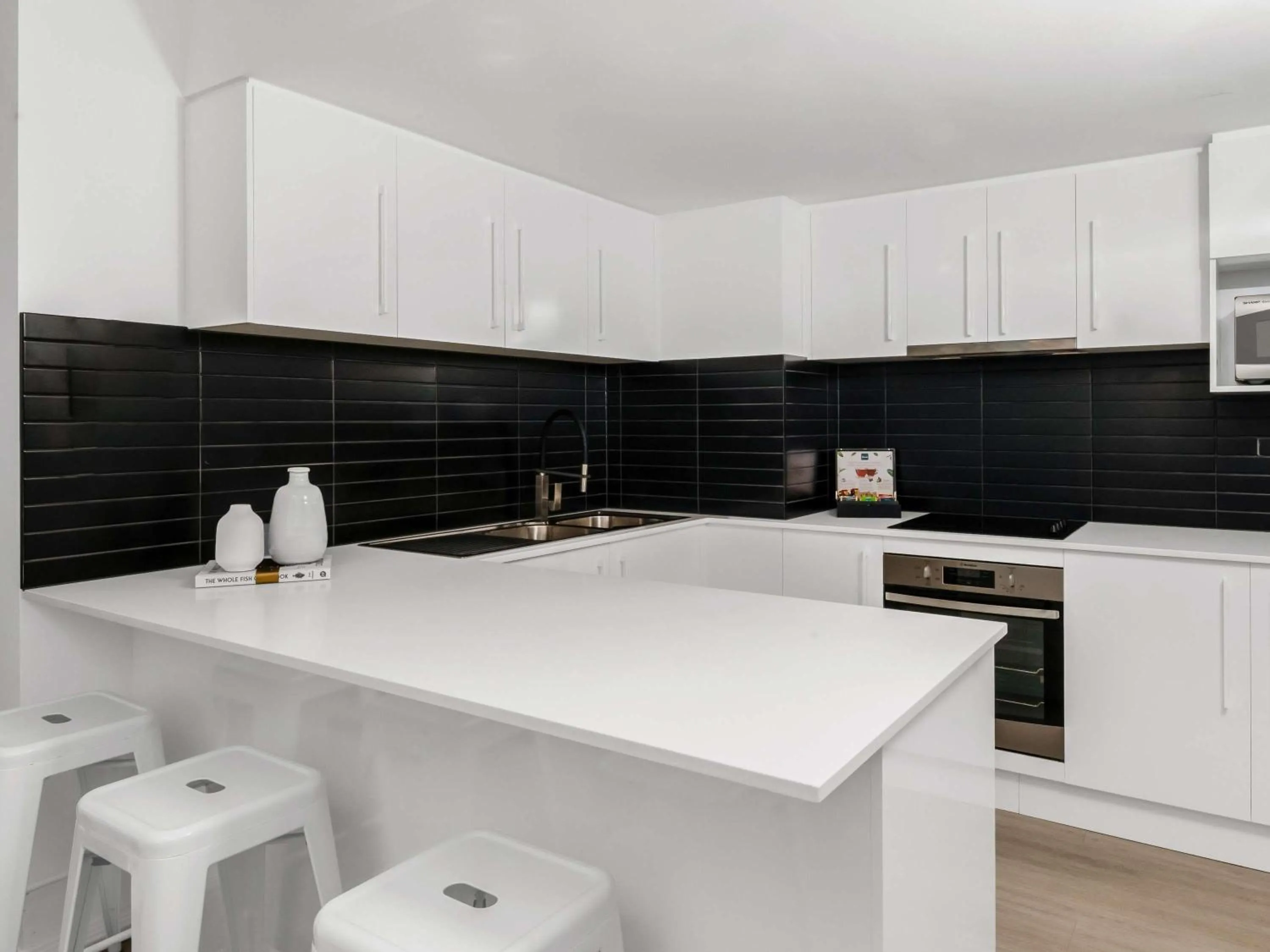 Bedroom in Mantra Coolangatta Beach