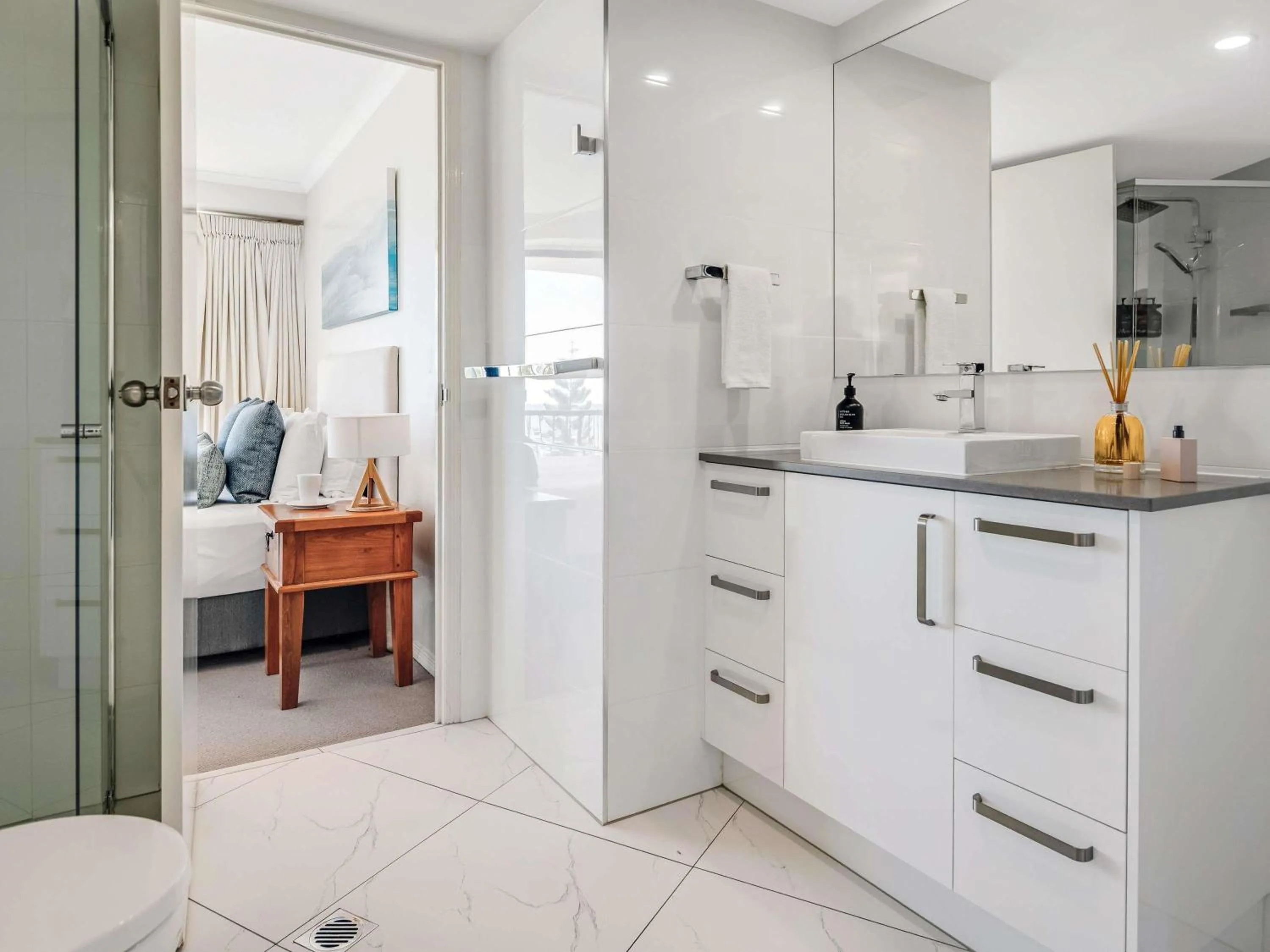 Bedroom in Mantra Coolangatta Beach