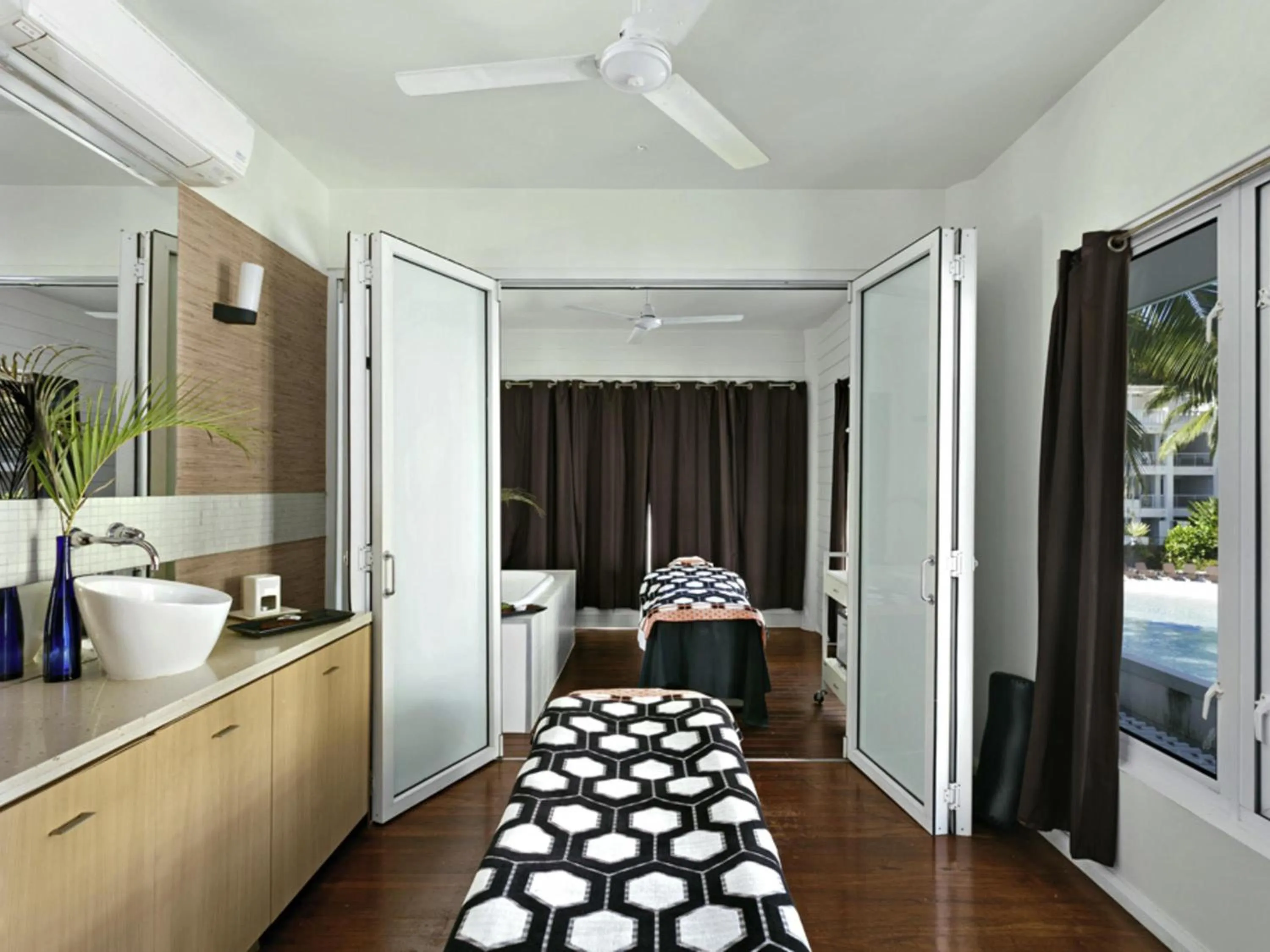 Spa and wellness centre/facilities, Bed in Peppers Beach Club & Spa