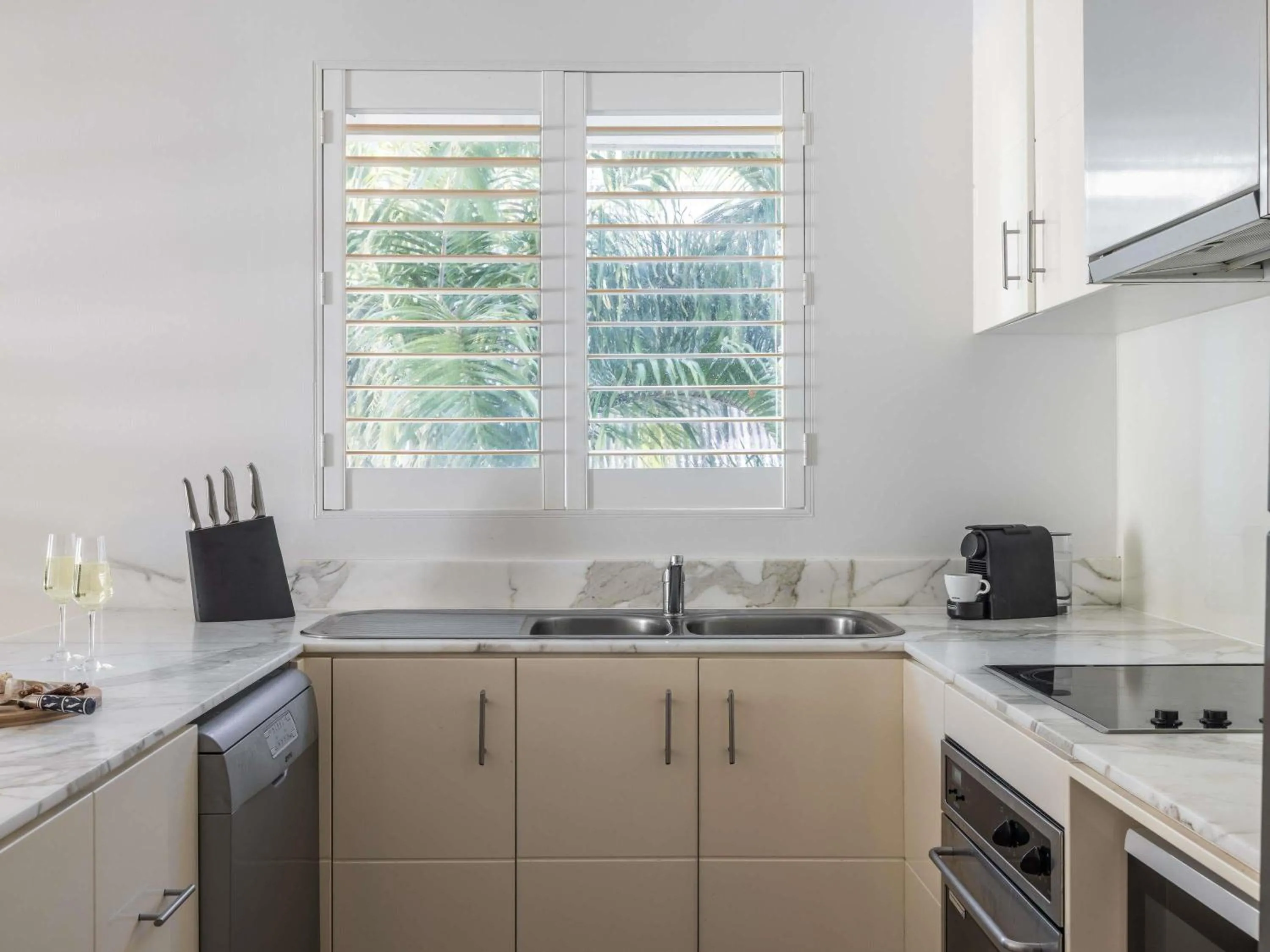 Bedroom in Peppers Beach Club & Spa
