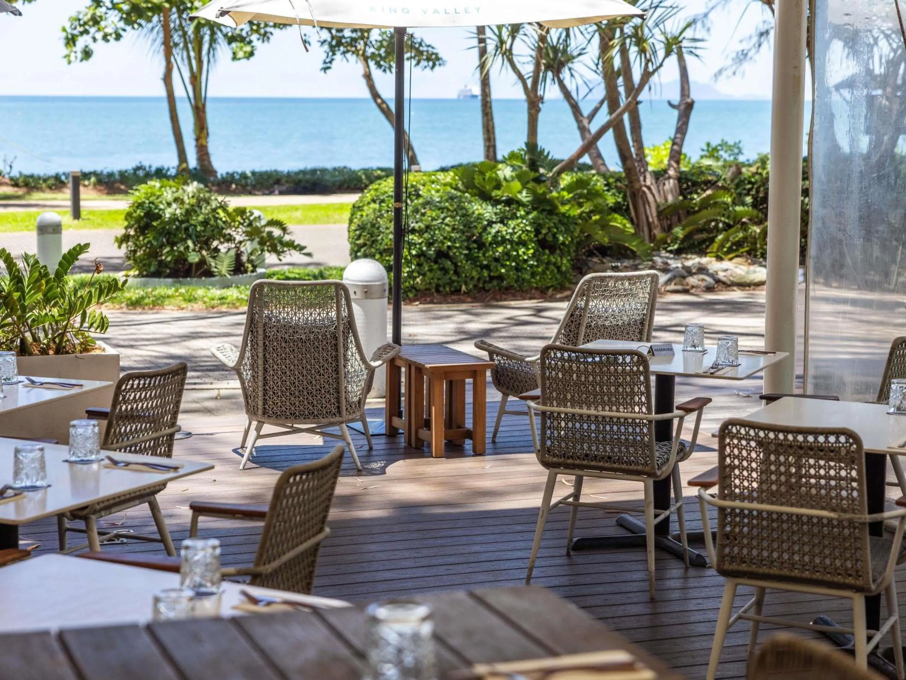 Restaurant/places to eat in Peppers Beach Club & Spa