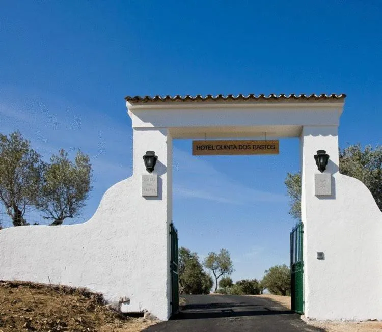 Facade/entrance in Hotel Quinta Dos Bastos