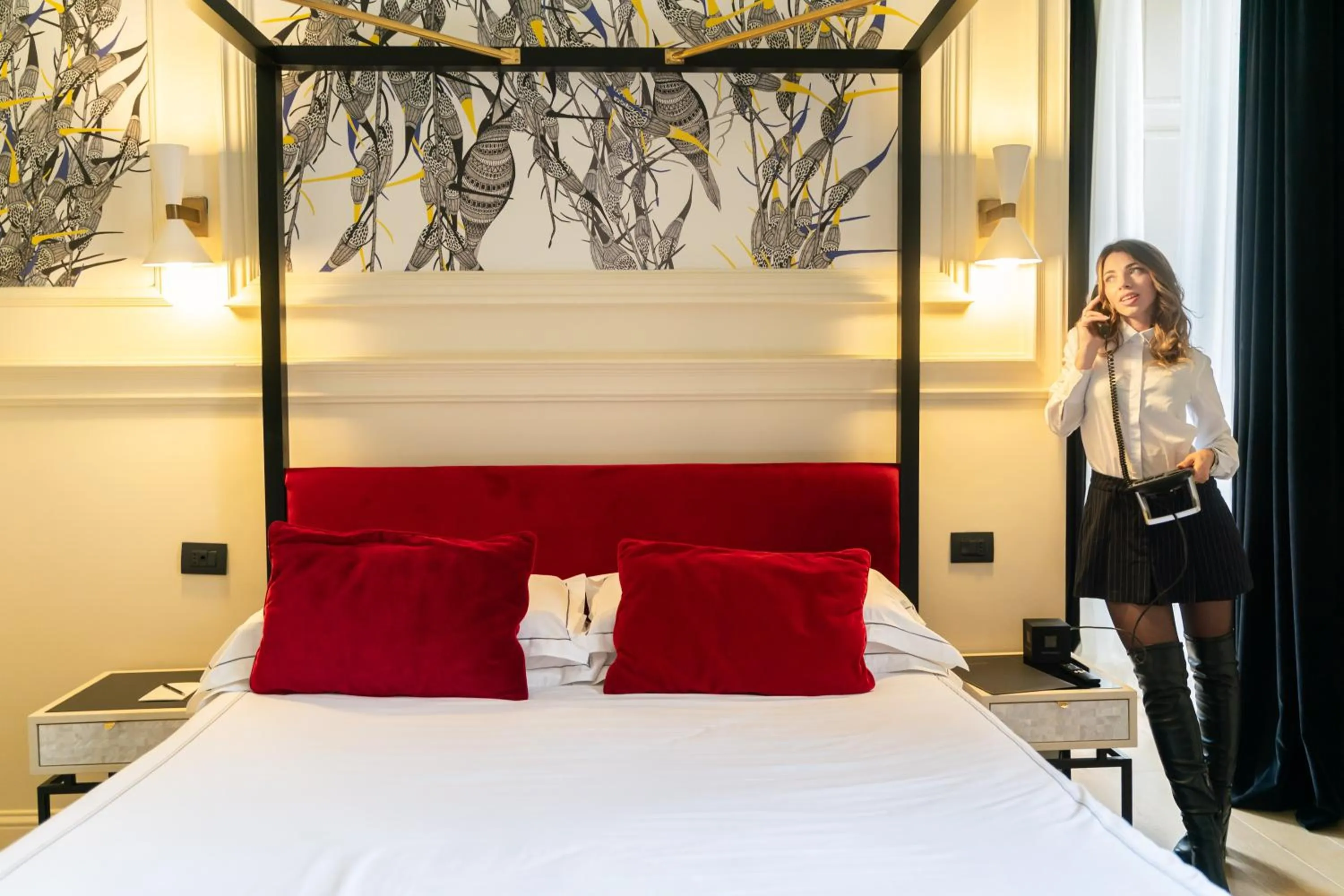 Bedroom, Bed in Roma Luxus Hotel