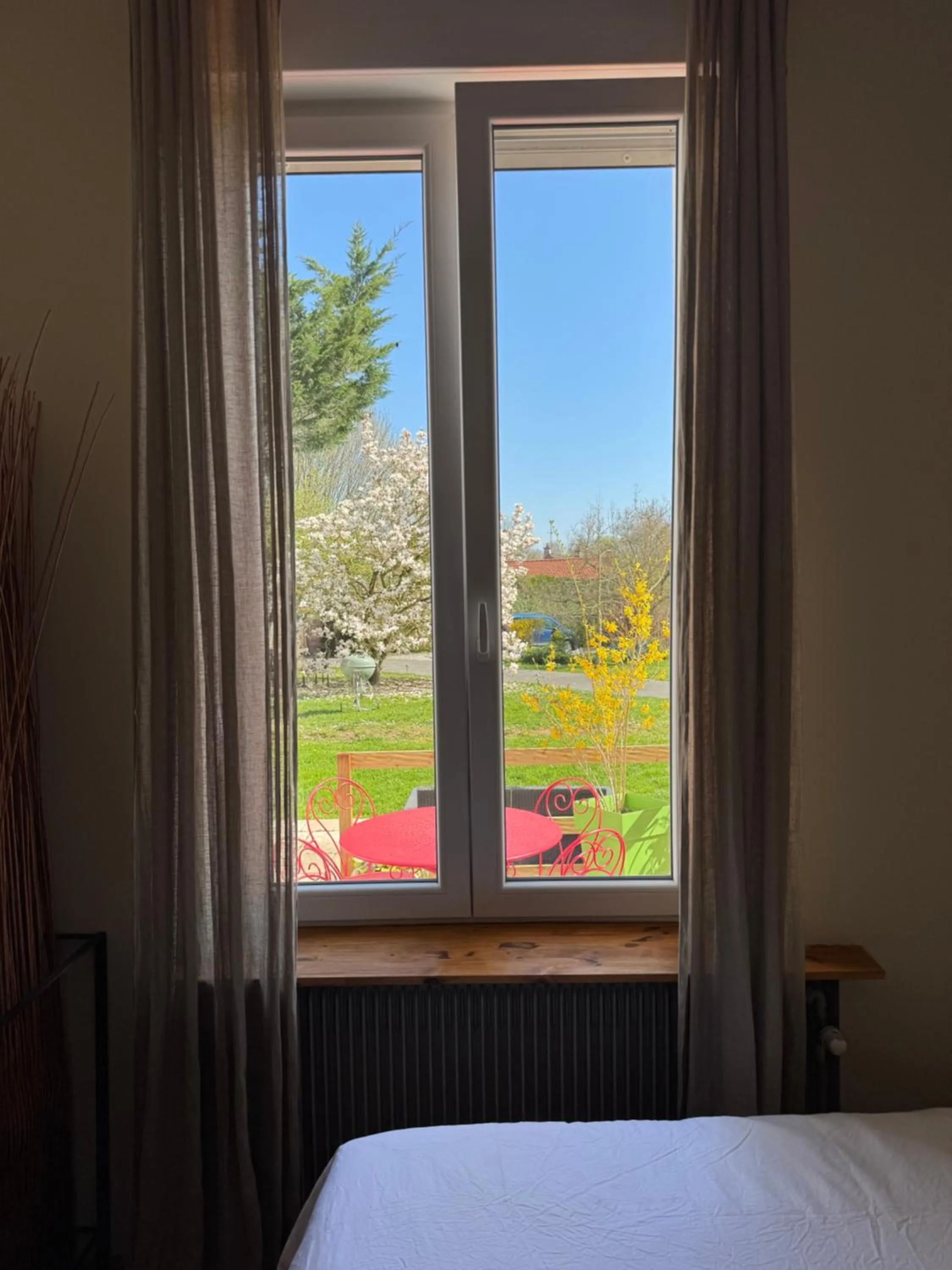 Garden view, Bed in Au Bois Dormant