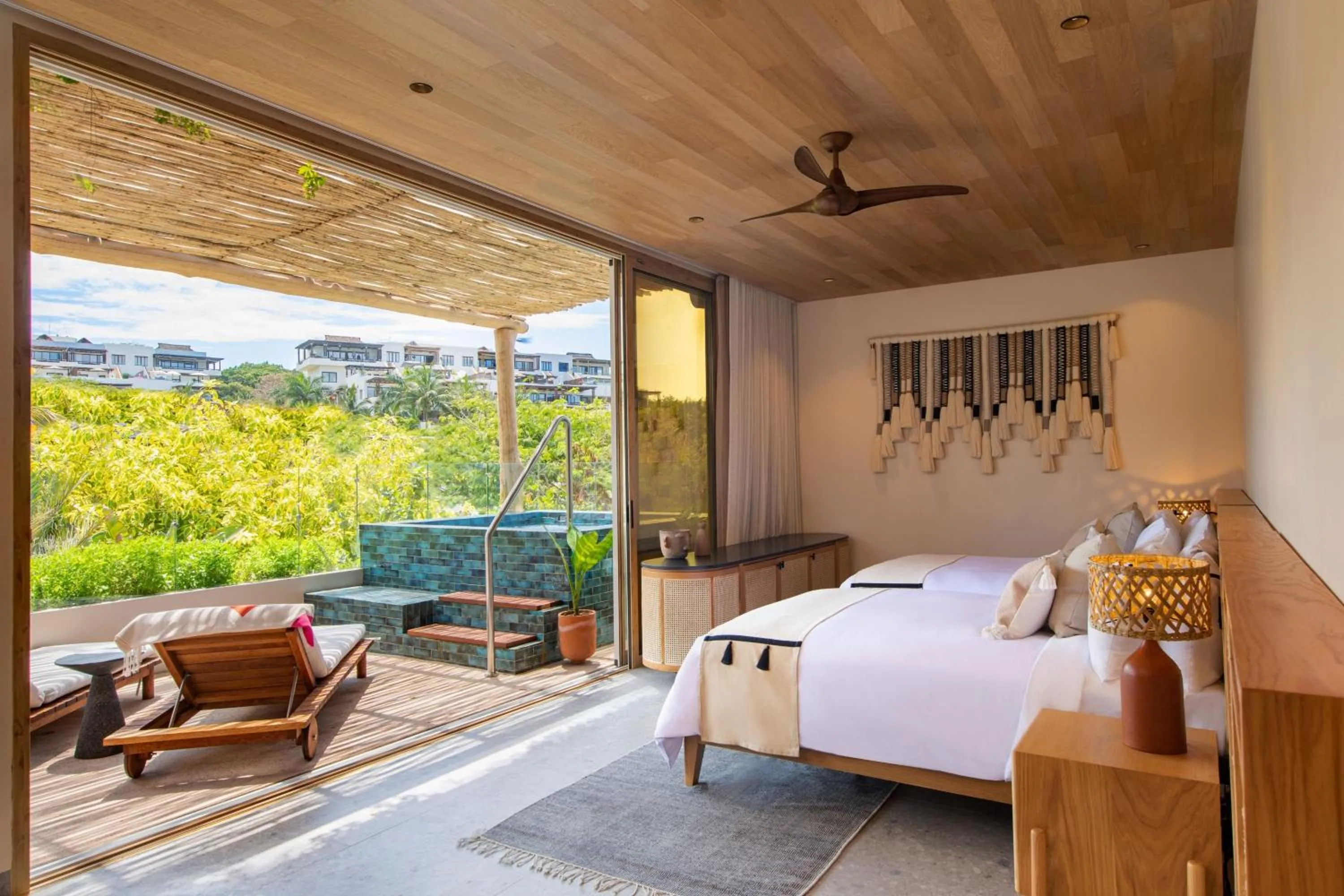 Photo of the whole room, Bed in W Punta de Mita