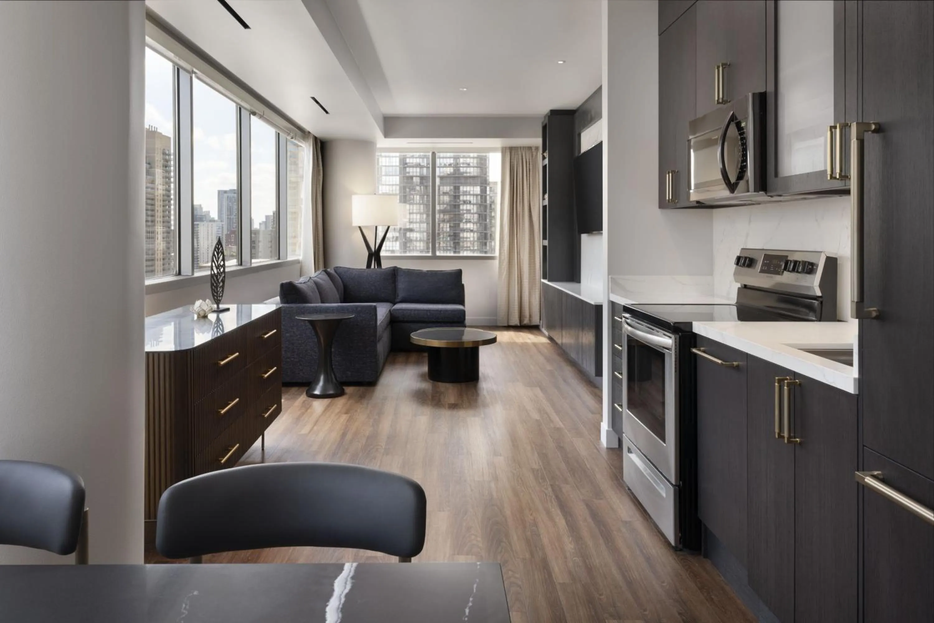Kitchen or kitchenette in Conrad Chicago