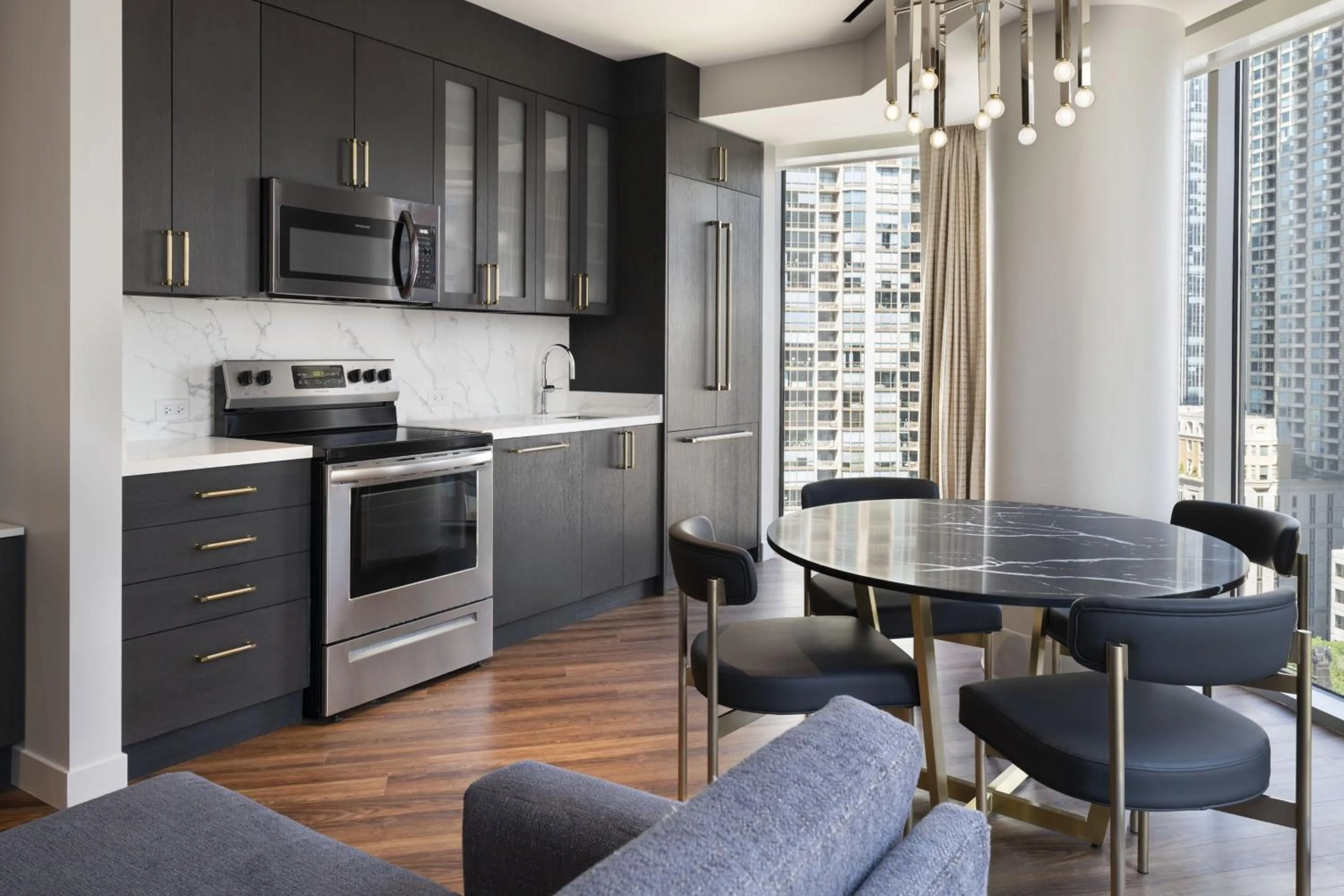 Kitchen or kitchenette in Conrad Chicago
