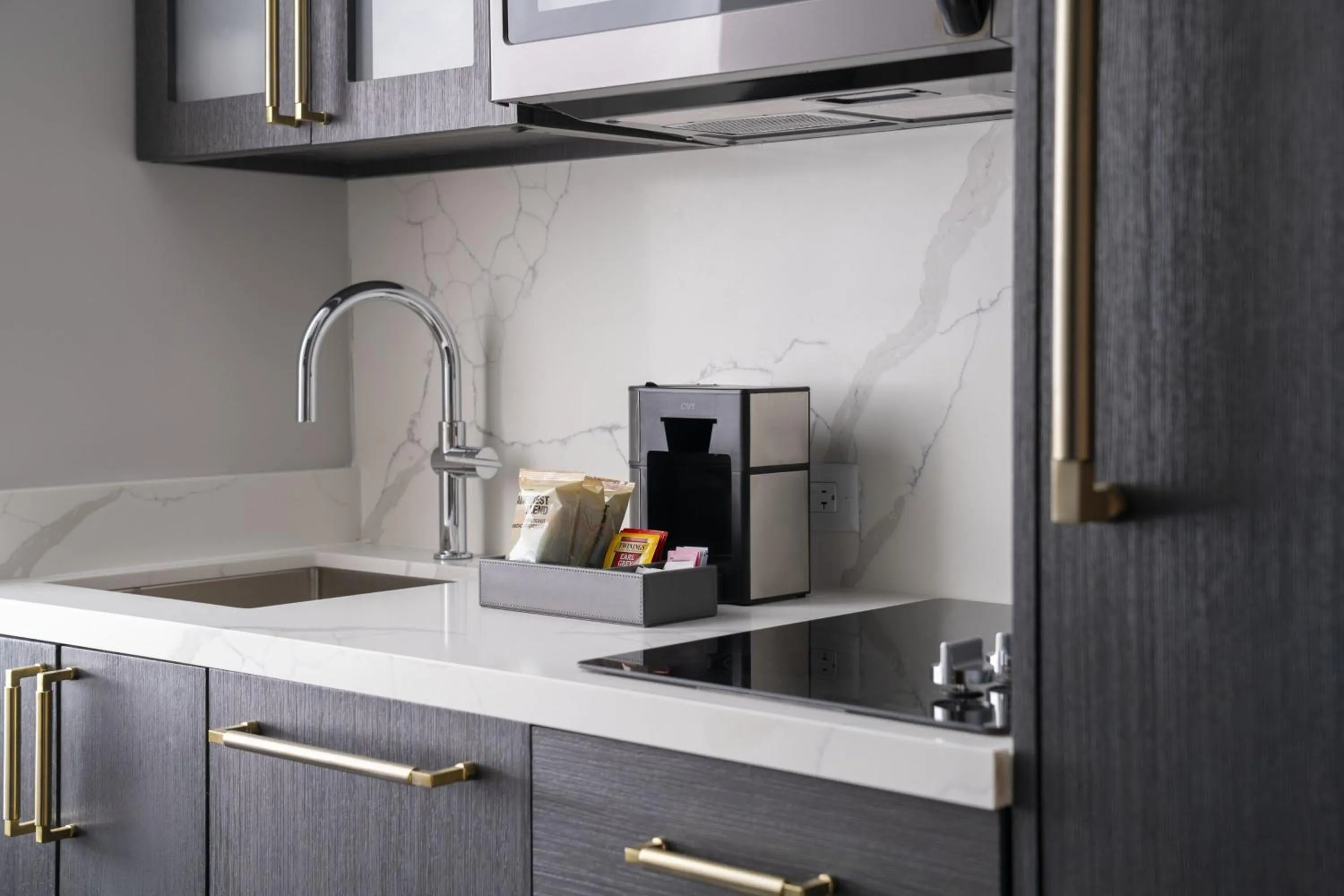 Photo of the whole room in Conrad Chicago