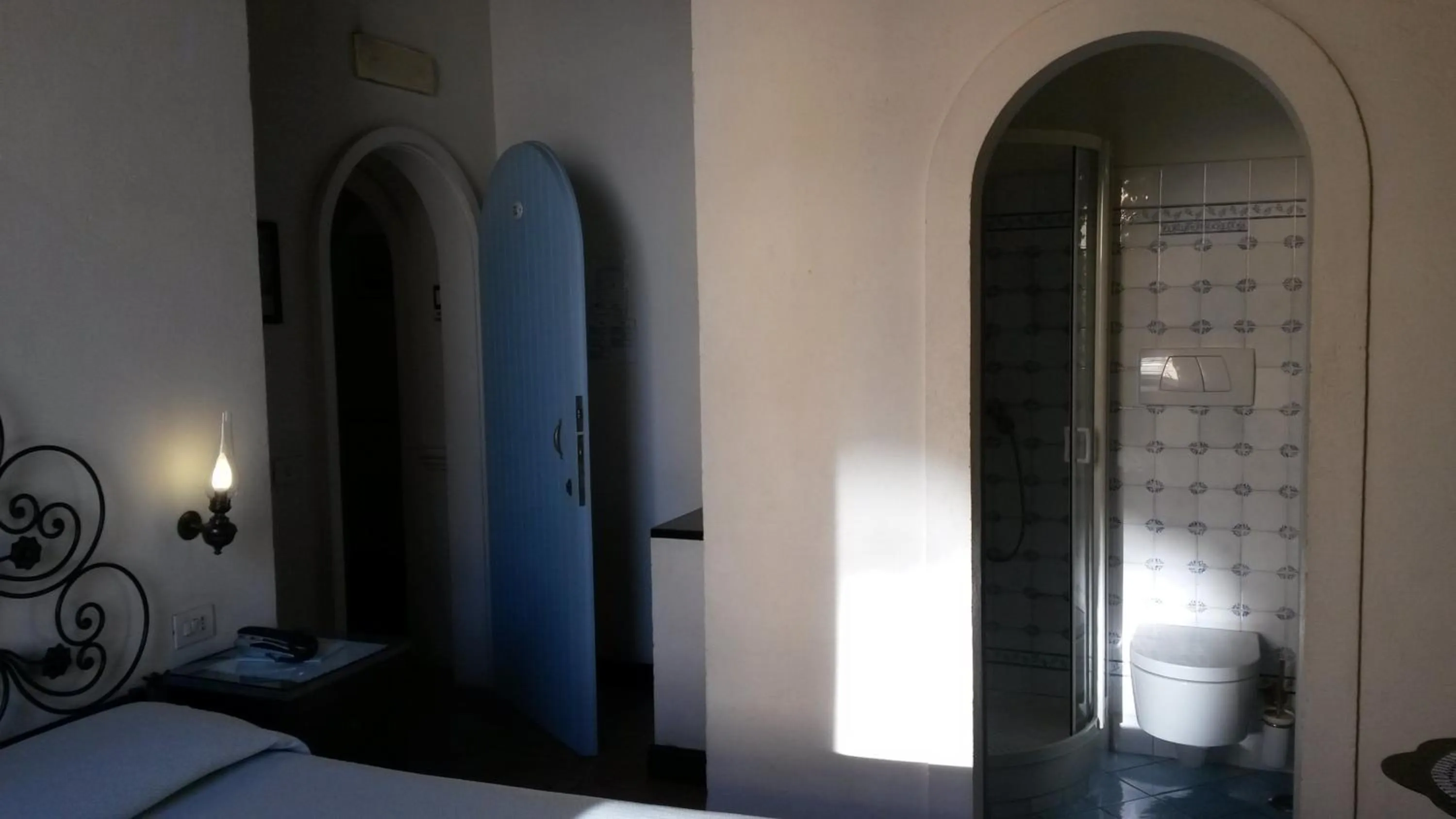 Bedroom, Bathroom in Hotel Andreina