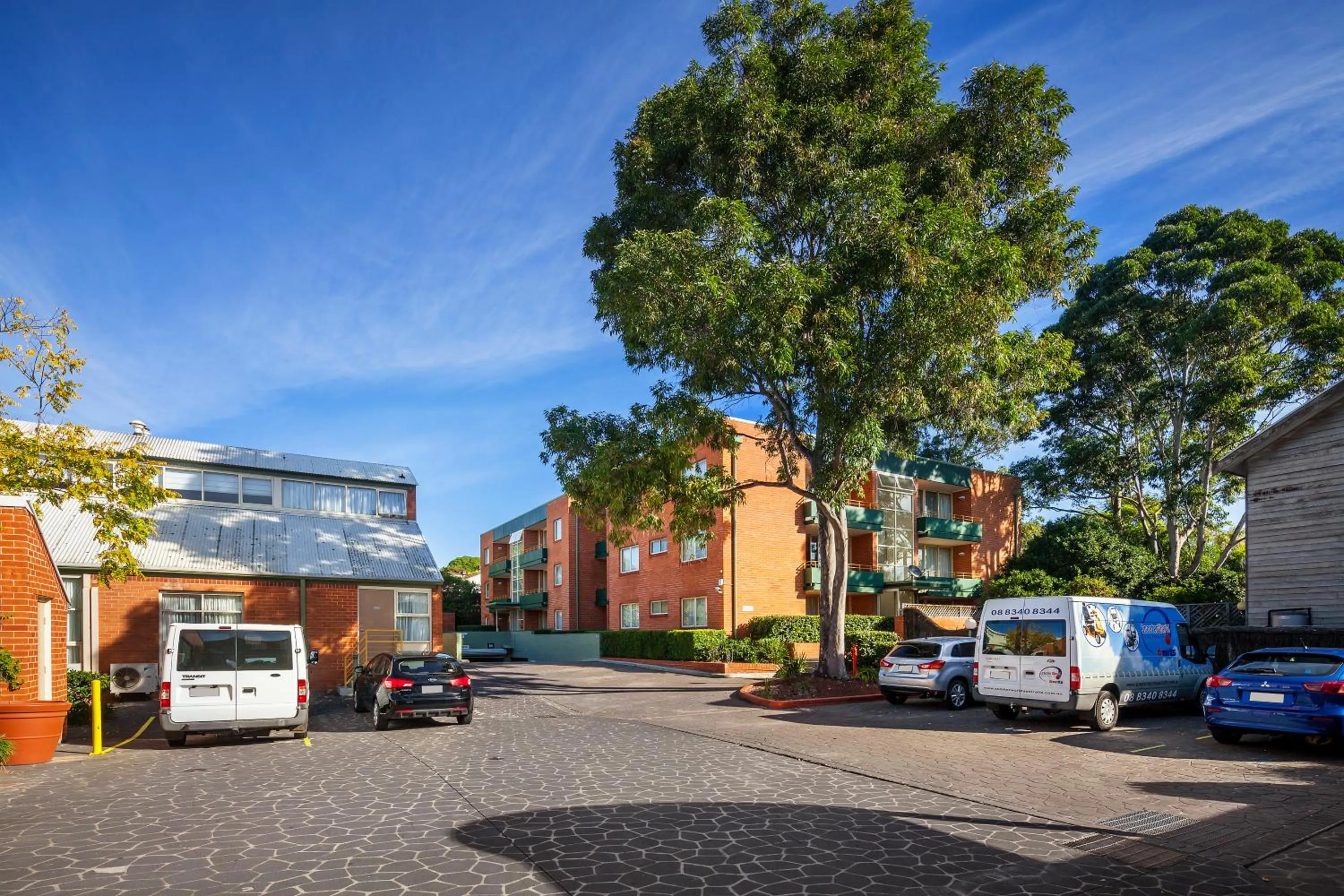 Facade/entrance in APX Parramatta