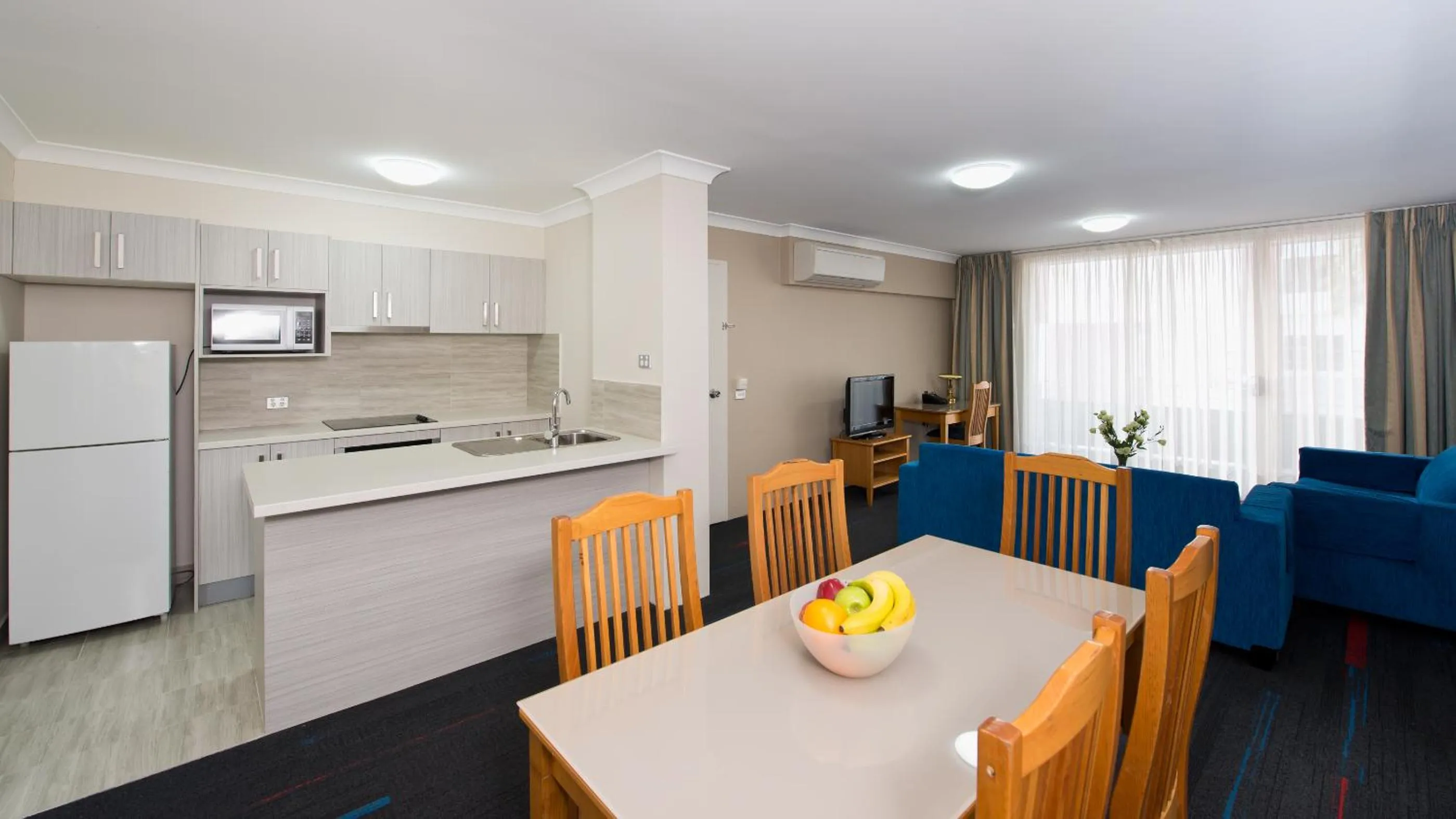 Kitchen or kitchenette in APX Parramatta