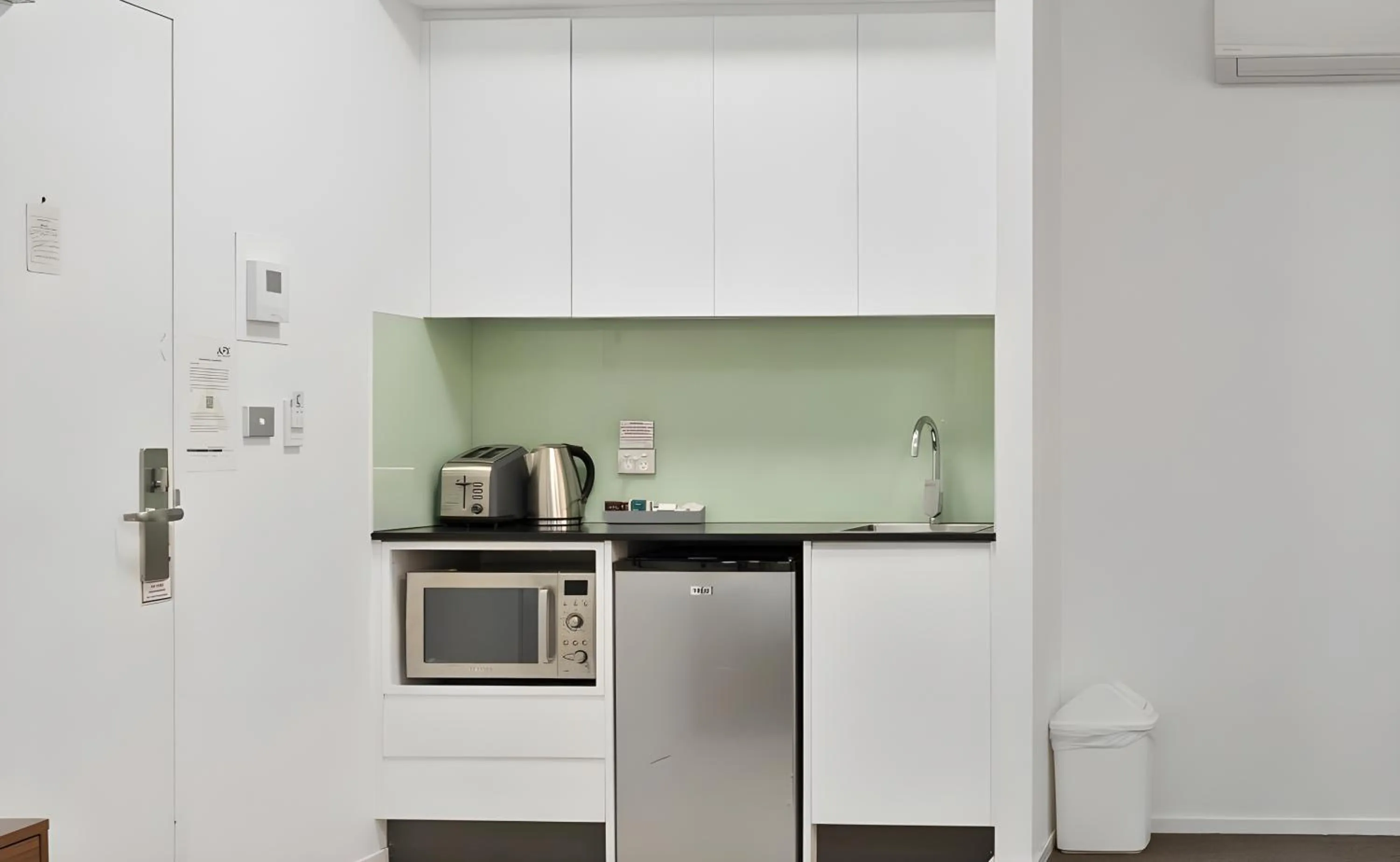 Kitchen or kitchenette in APX Darling Harbour