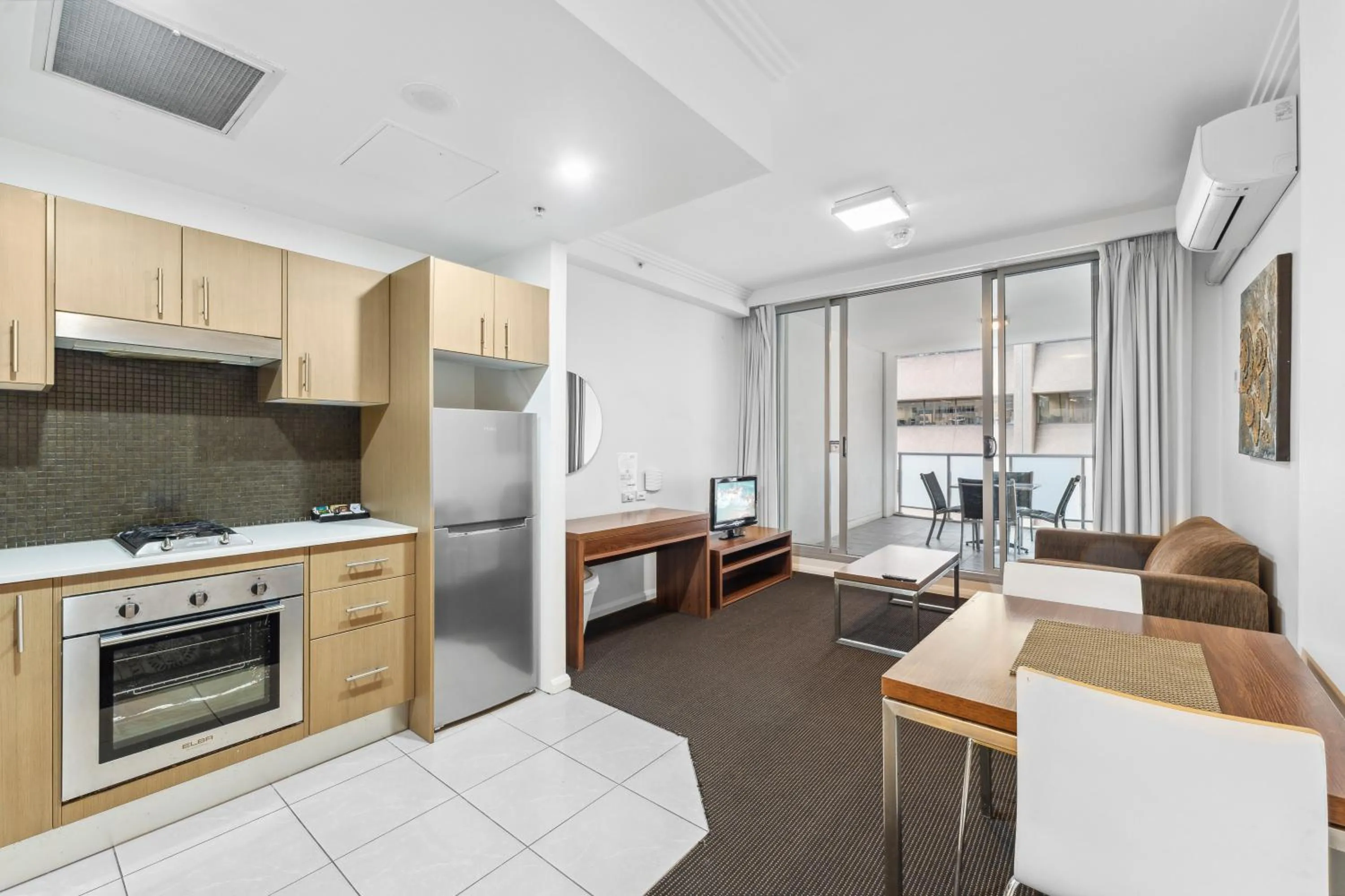 Kitchen or kitchenette in APX World Square