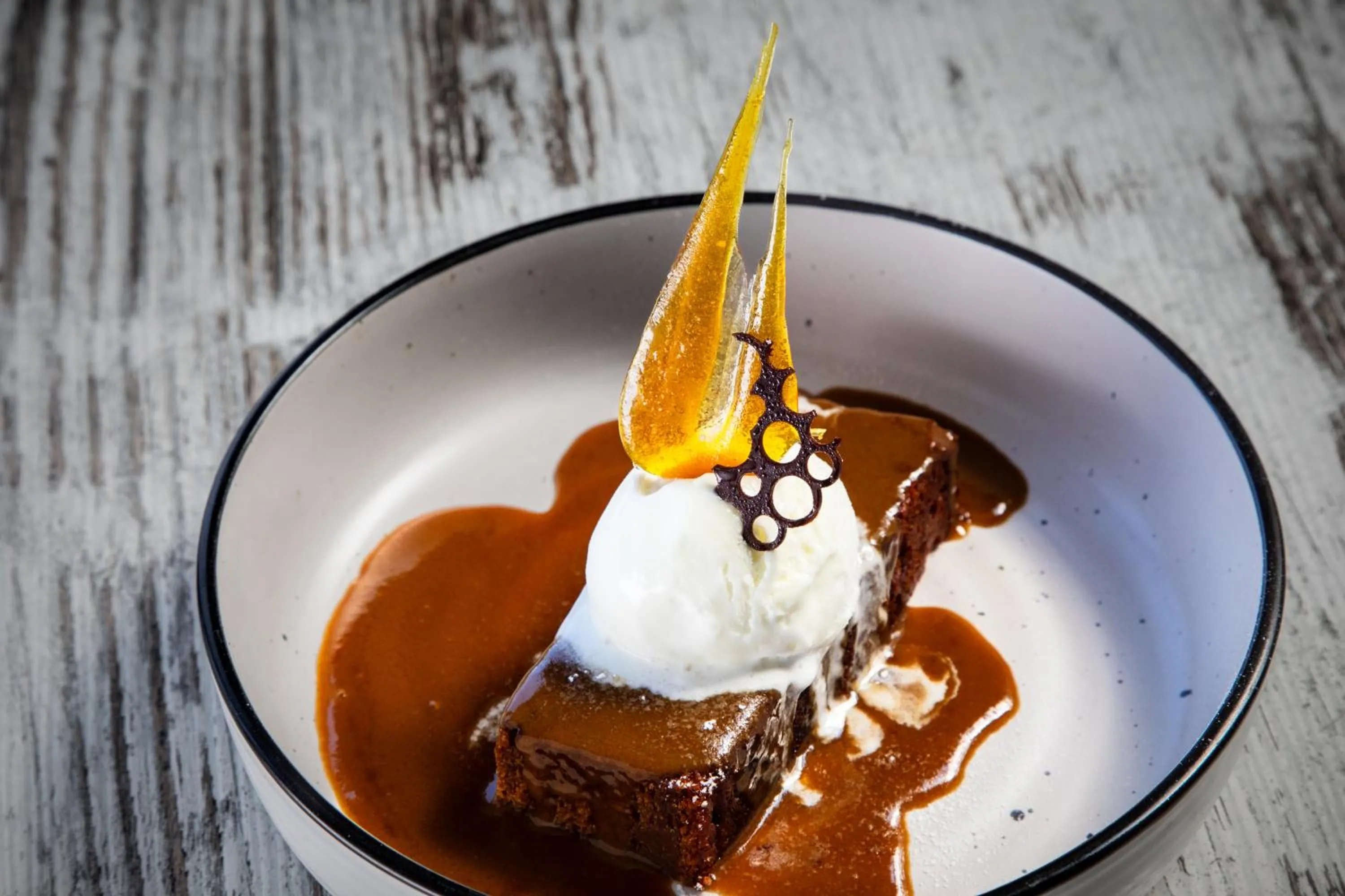 Restaurant/places to eat in Mandala Ace Albany Hotel