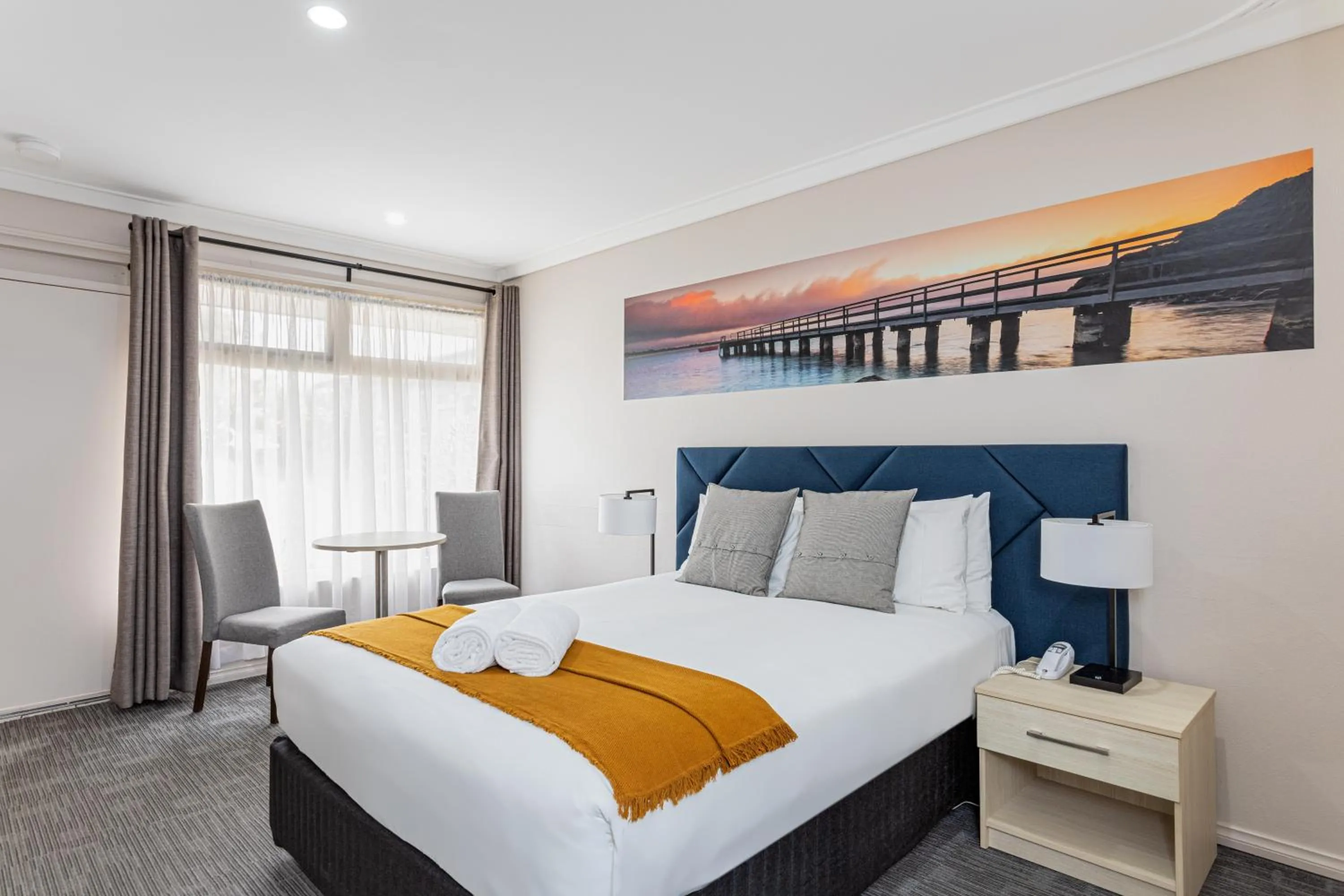 Shower, Bed in Mandala Ace Albany Hotel