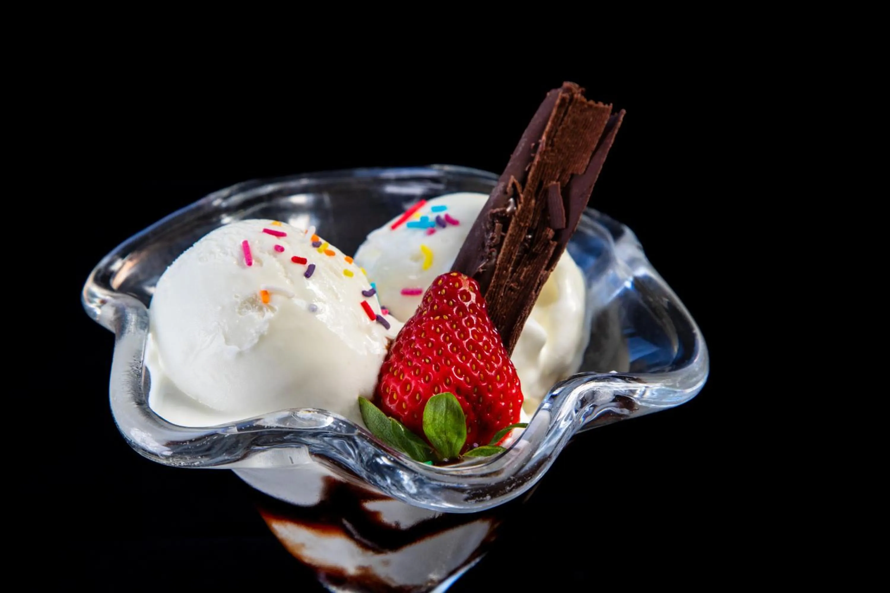 Restaurant/places to eat in Mandala Ace Albany Hotel