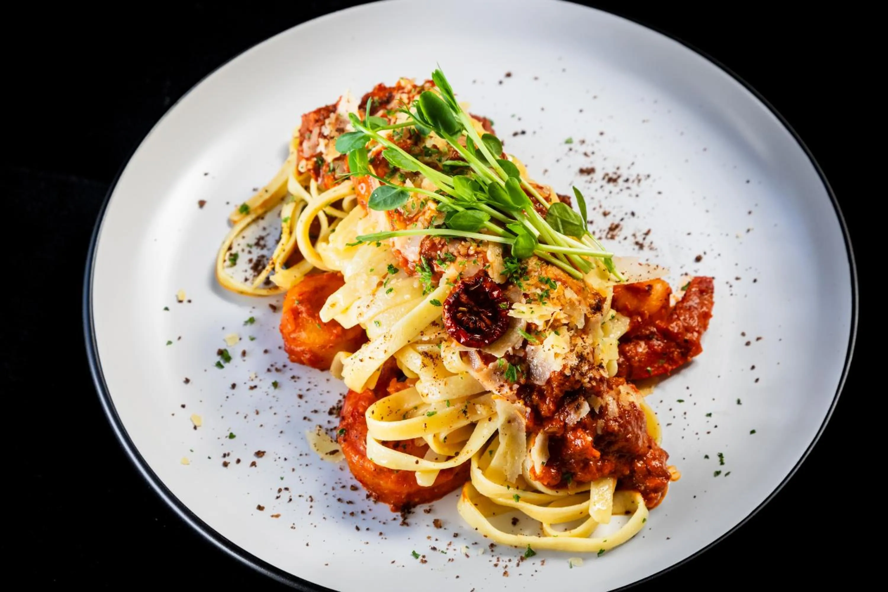 Restaurant/places to eat in Mandala Ace Albany Hotel