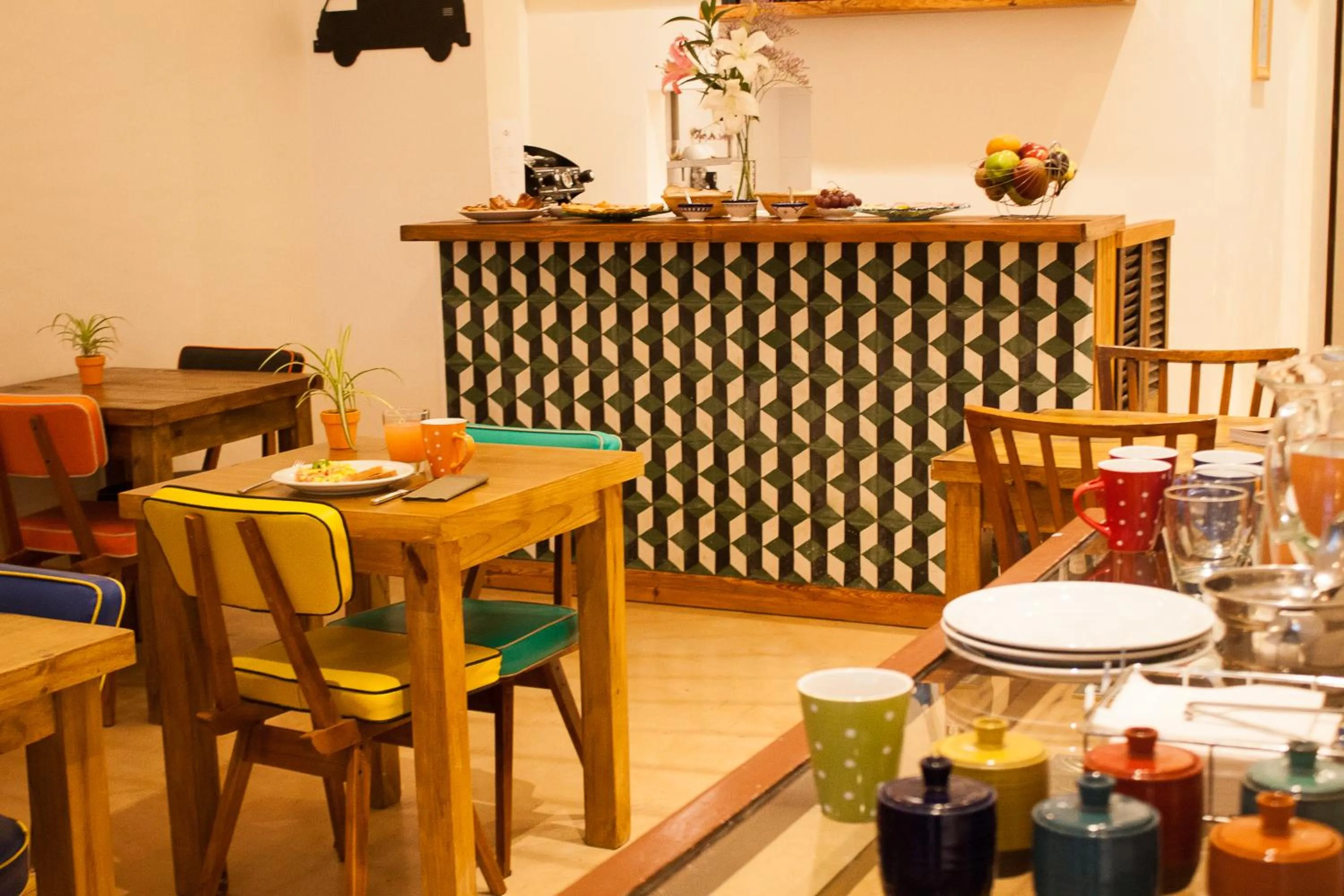 Lounge or bar in L'Adresse Hôtel Boutique