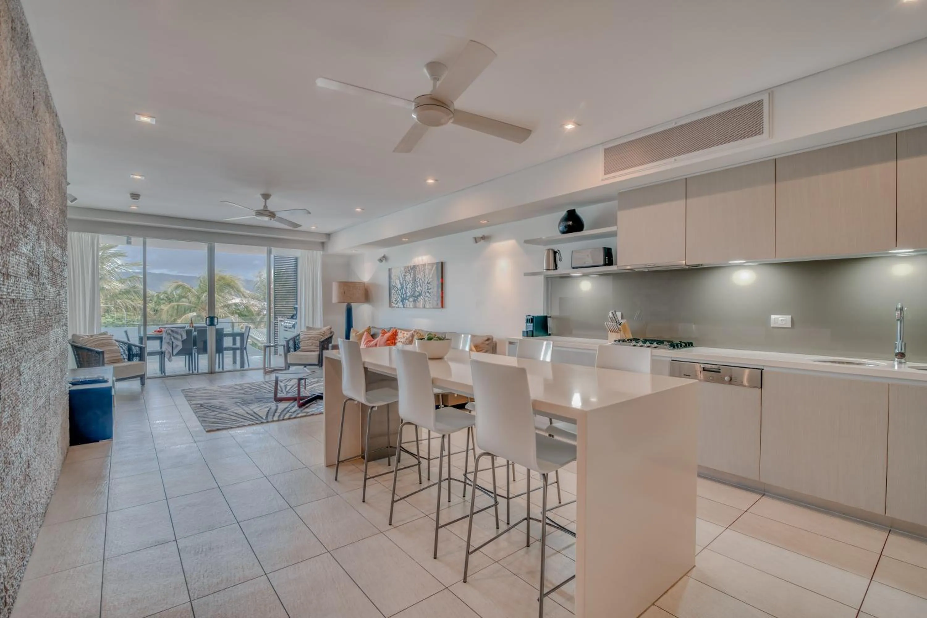 Kitchen or kitchenette in Coconut Grove