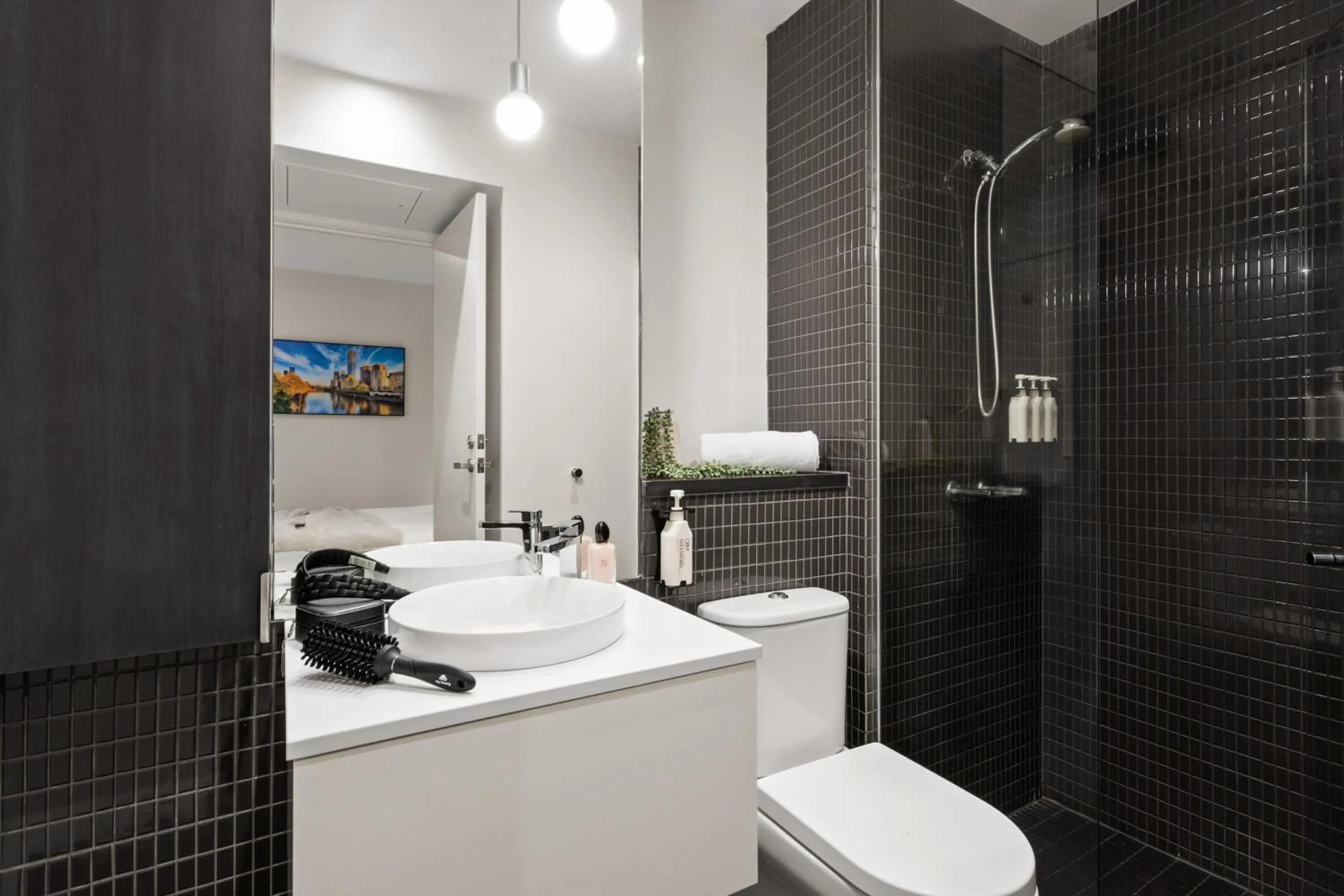 Shower in Punthill South Yarra Grand