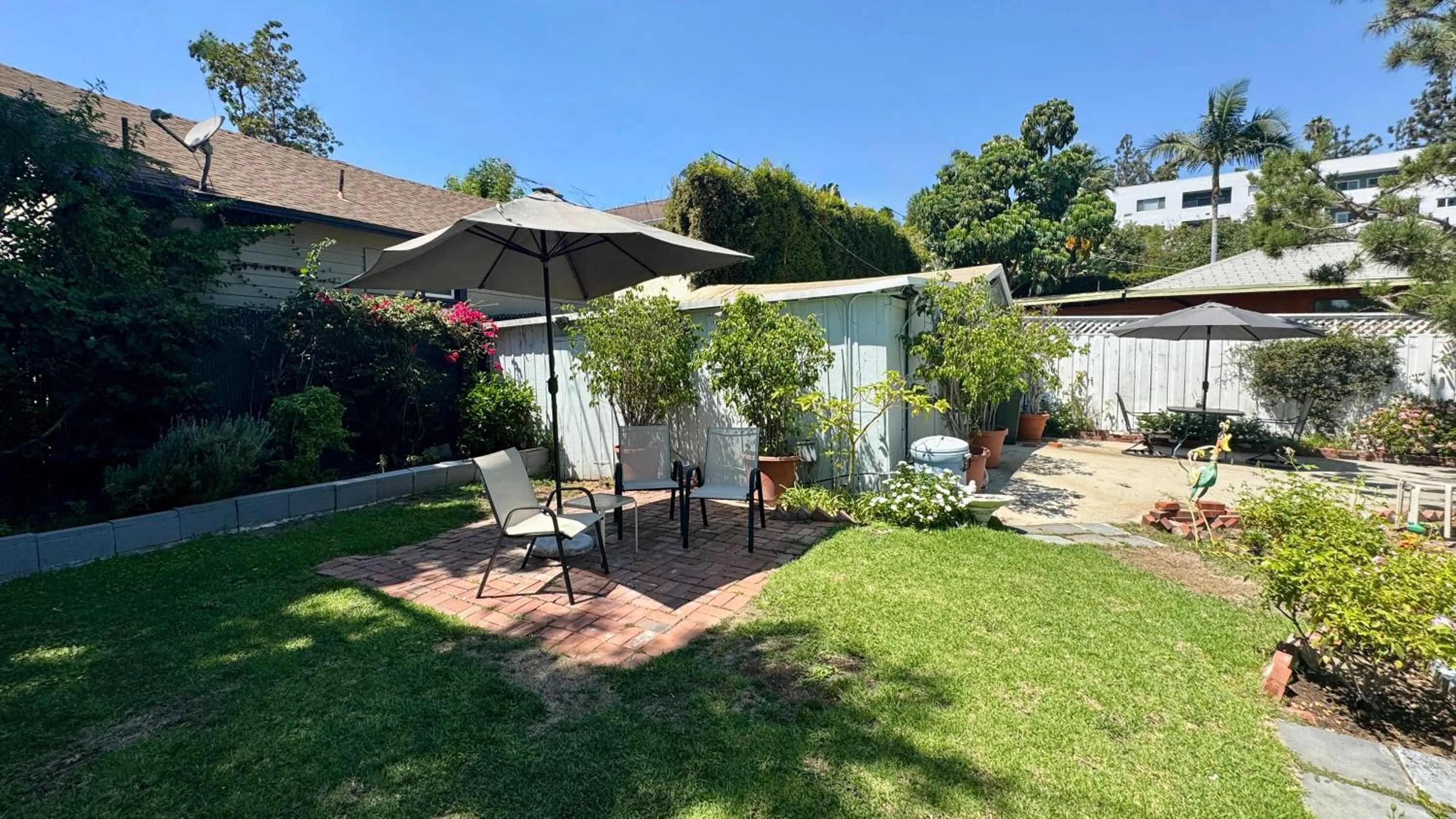 Patio in Dresden B & B