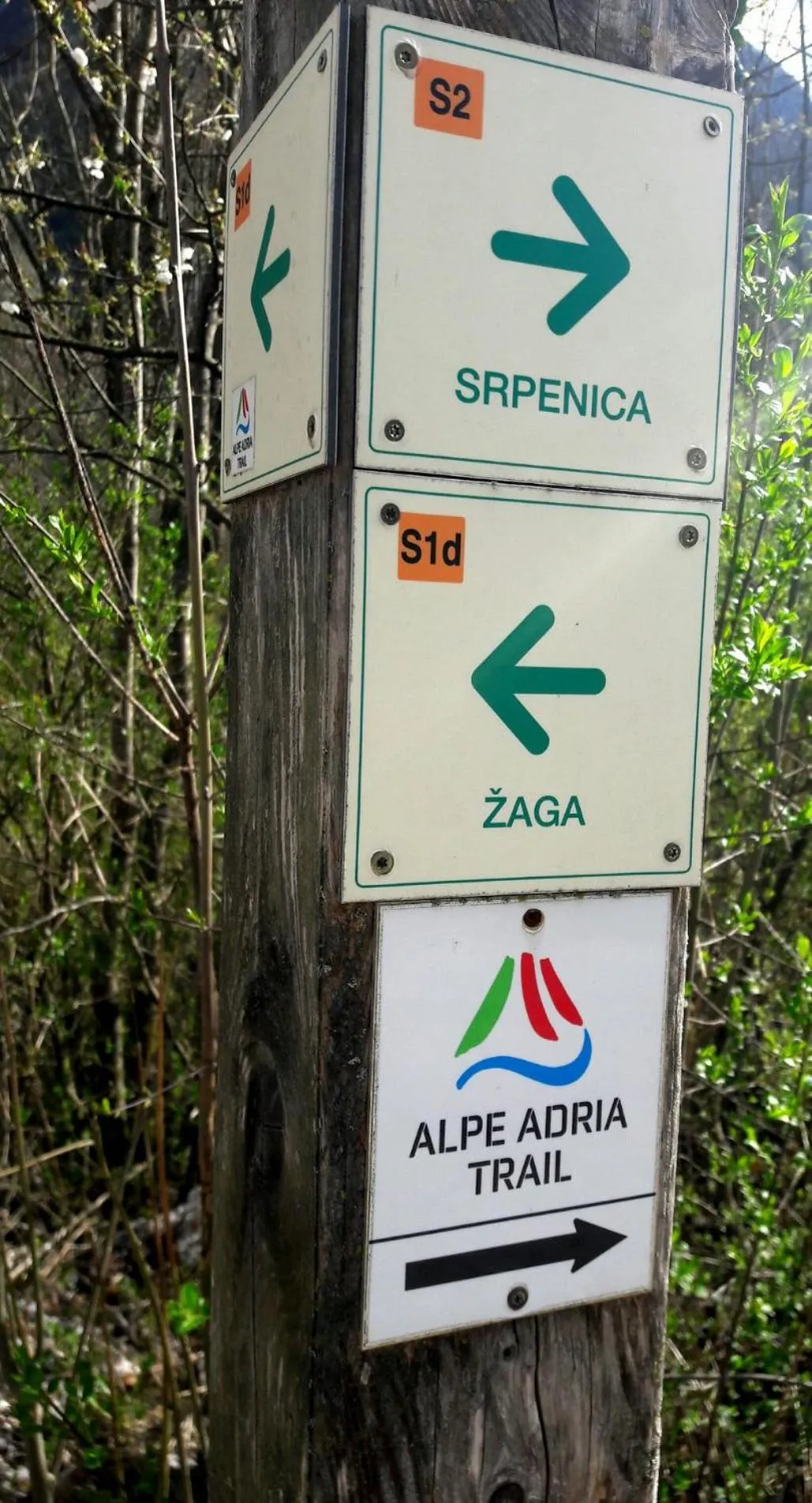 Text overlay in Hotel Boka