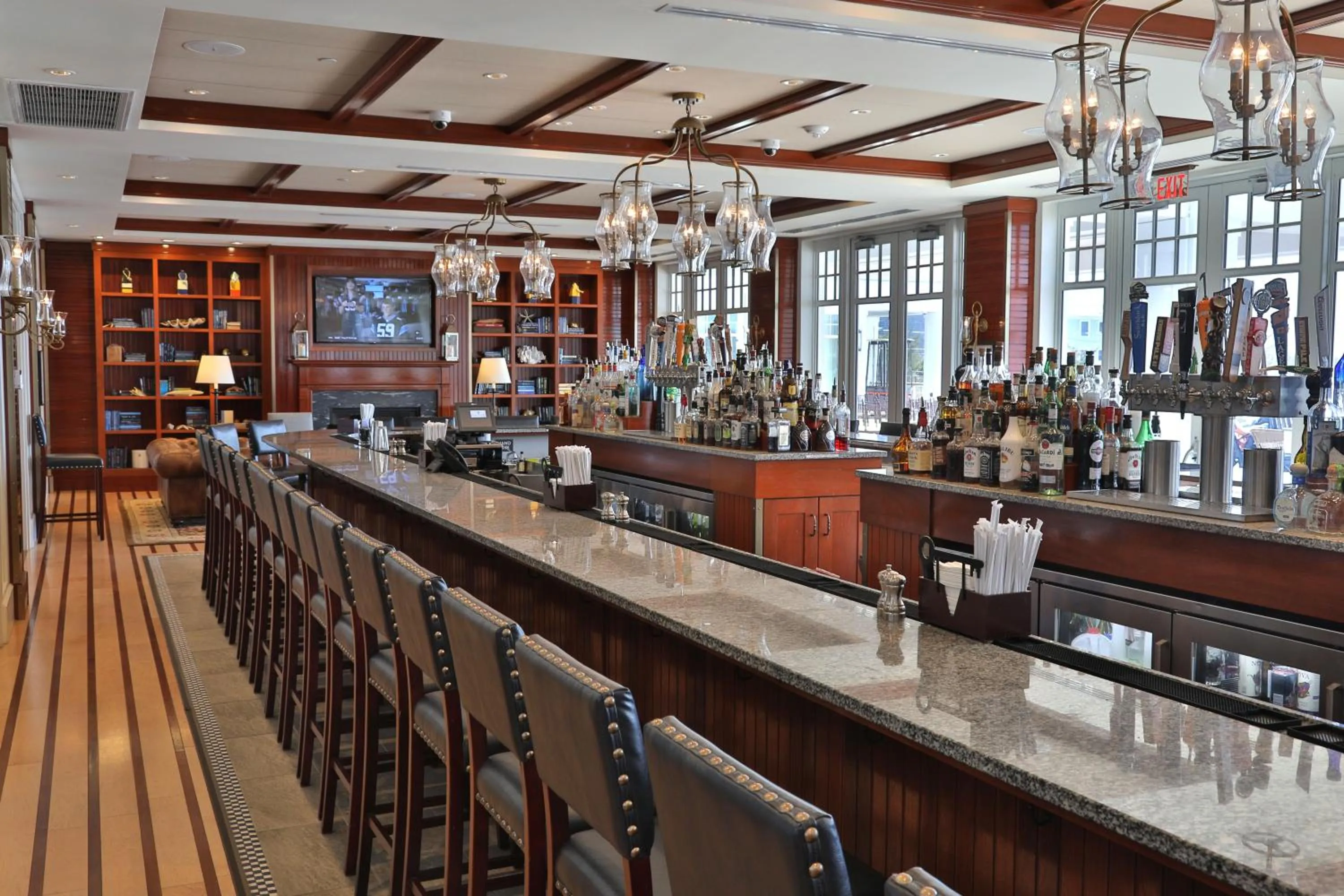 Lounge or bar in Beauport Hotel Gloucester