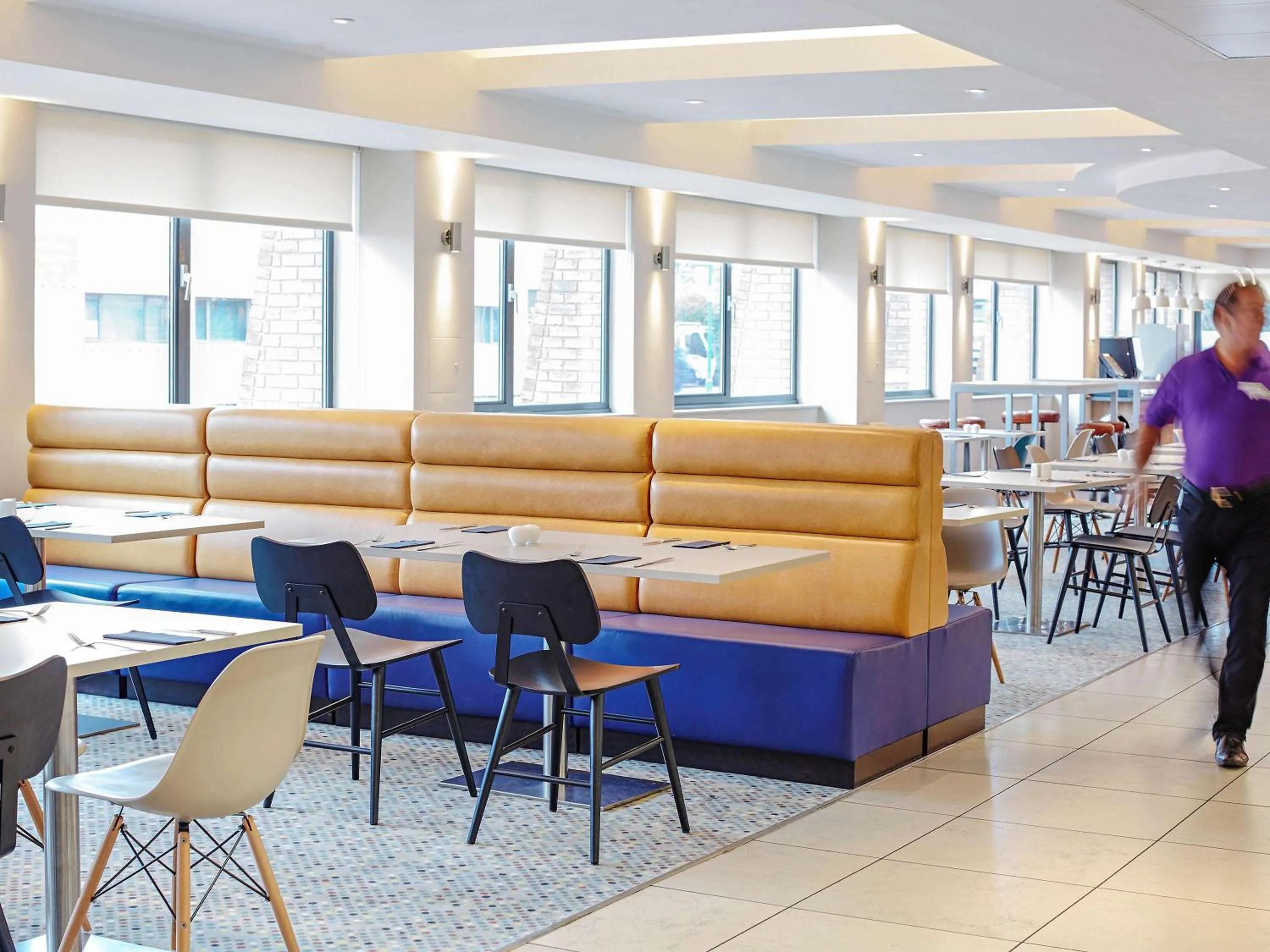 Restaurant/places to eat in ibis Styles Birmingham NEC & Airport