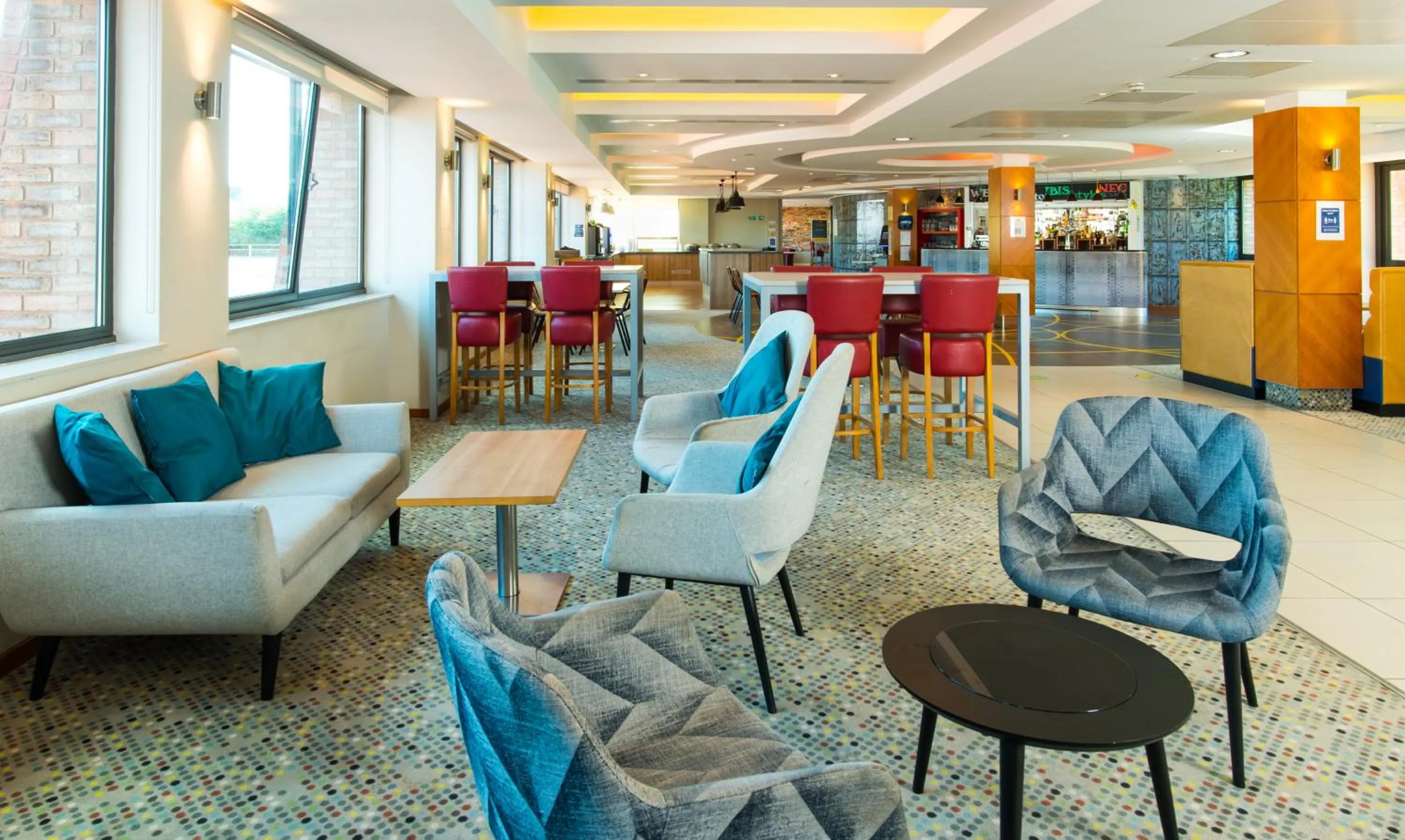 Lobby or reception in ibis Styles Birmingham NEC & Airport