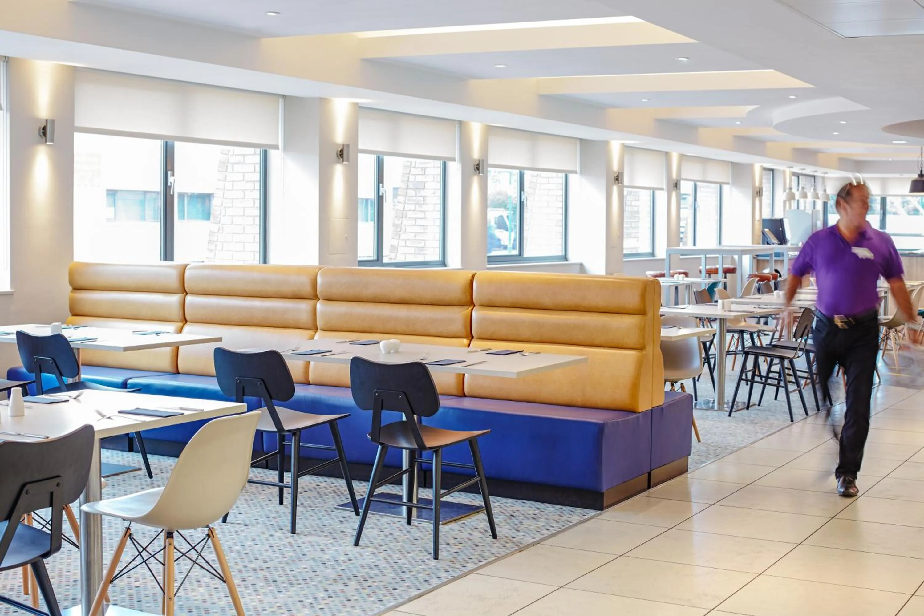 Restaurant/places to eat in ibis Styles Birmingham NEC & Airport