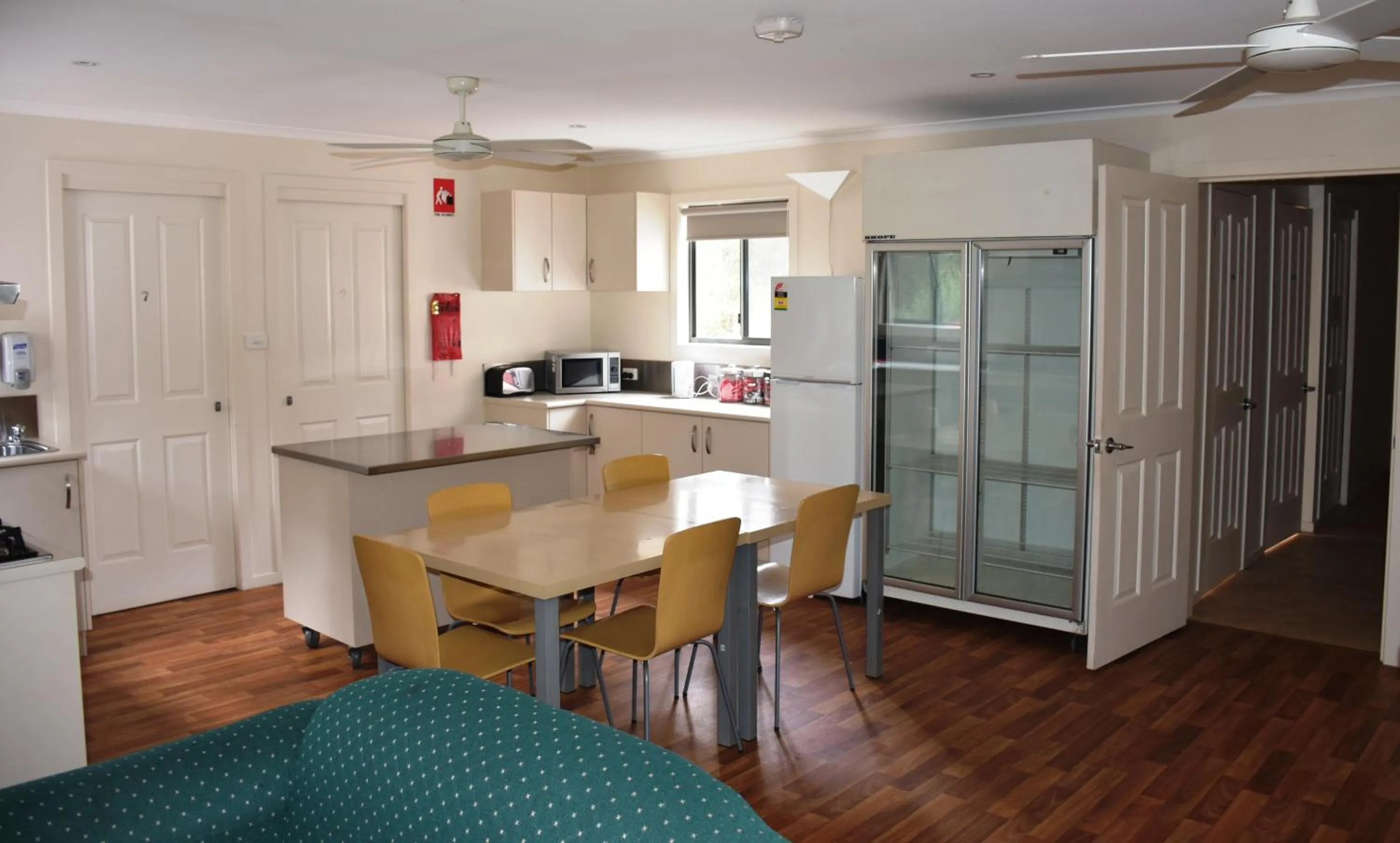 Kitchen or kitchenette in Tahune AirWalk Cabin and Lodge