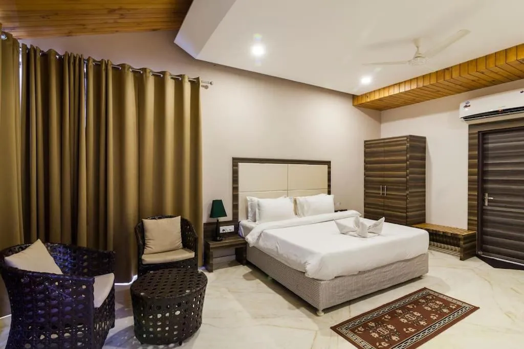 Bedroom in Riverarch Greenfields Resort