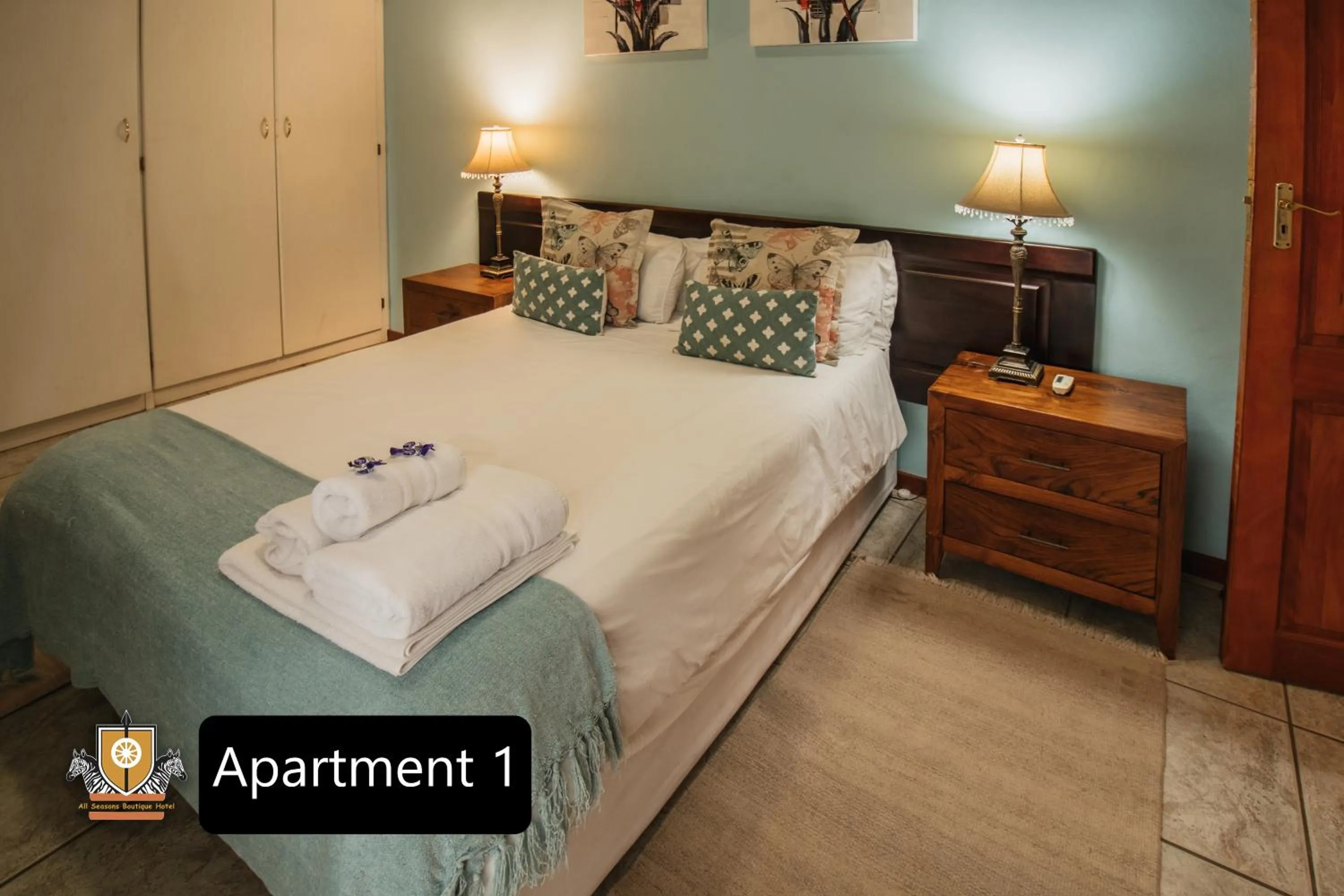 Bedroom, Bed in All Seasons Boutique Hotel - Sustainable Electricity and Water