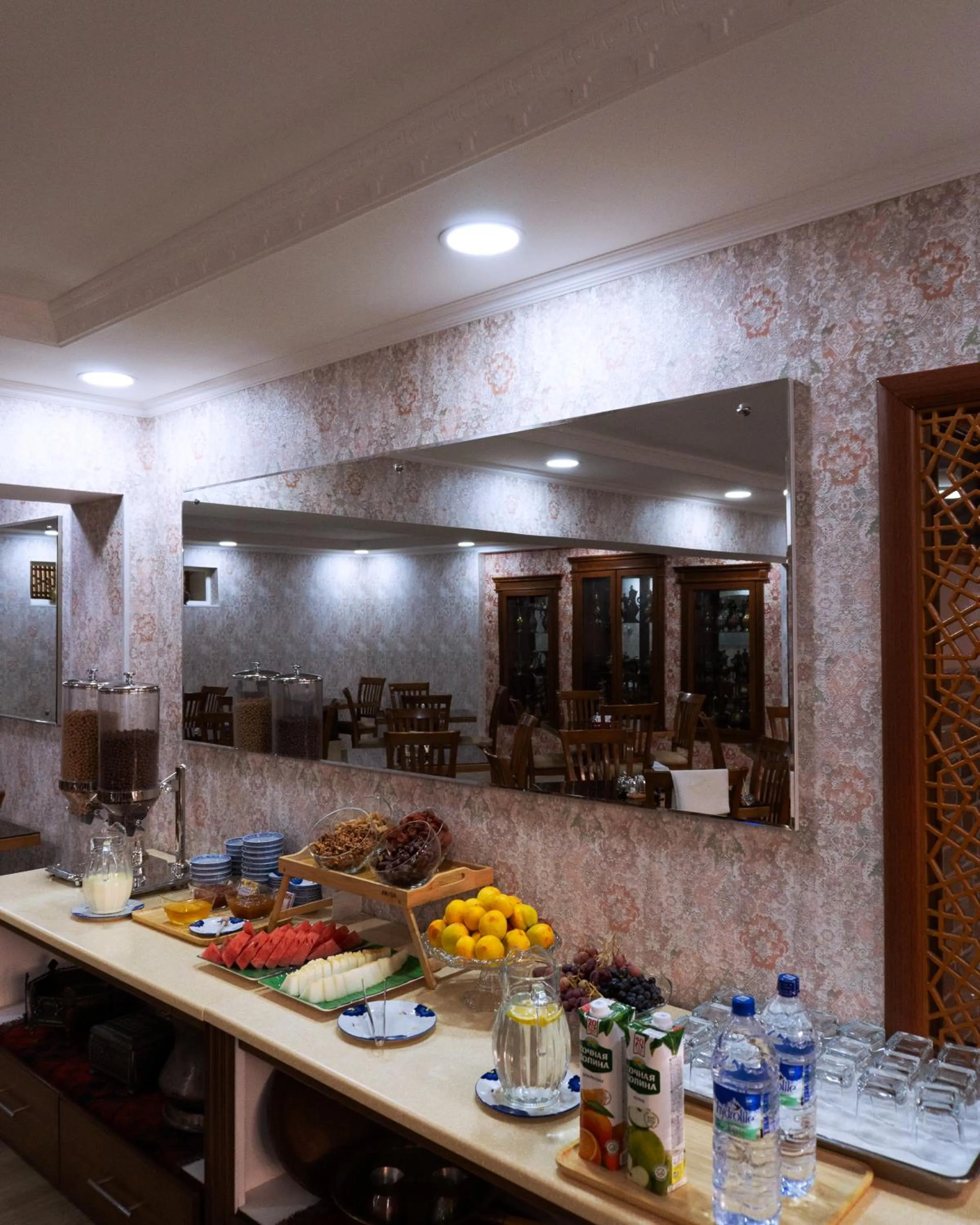 Buffet breakfast in Omar Khayyam Hotel