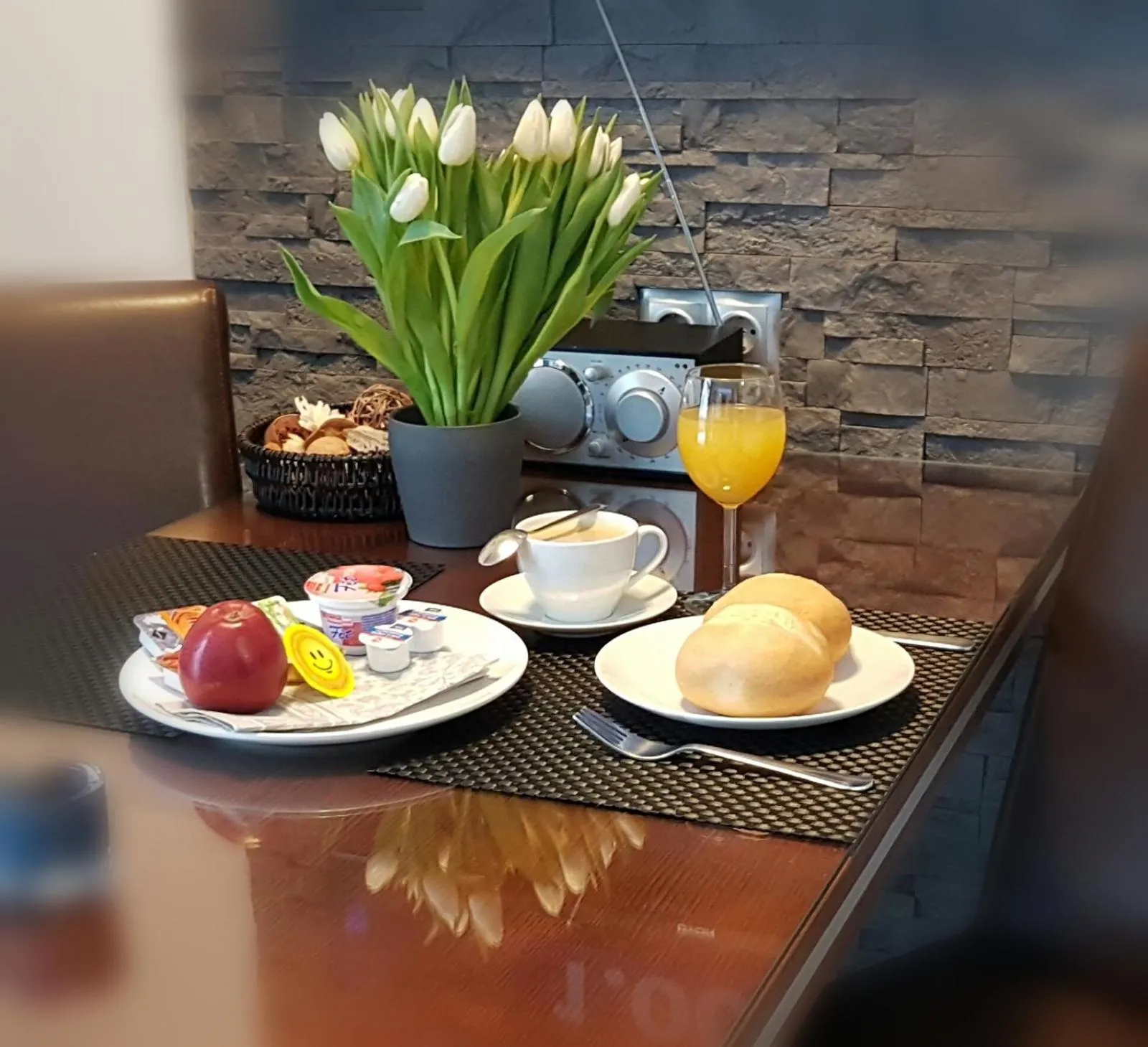 Continental breakfast in Triumph Inn Pension