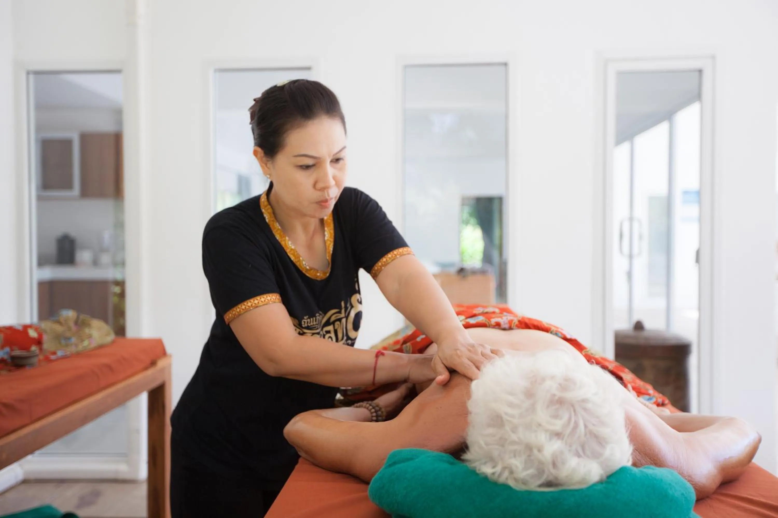 Massage in Baan Anna