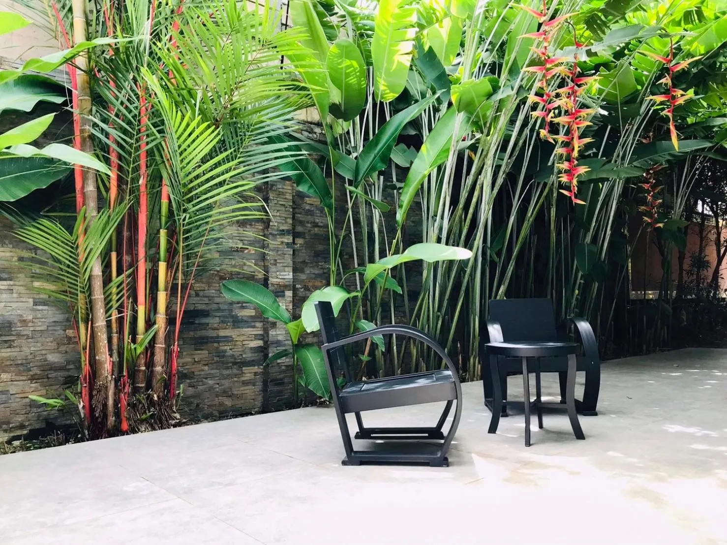 Property building in Baan Anna