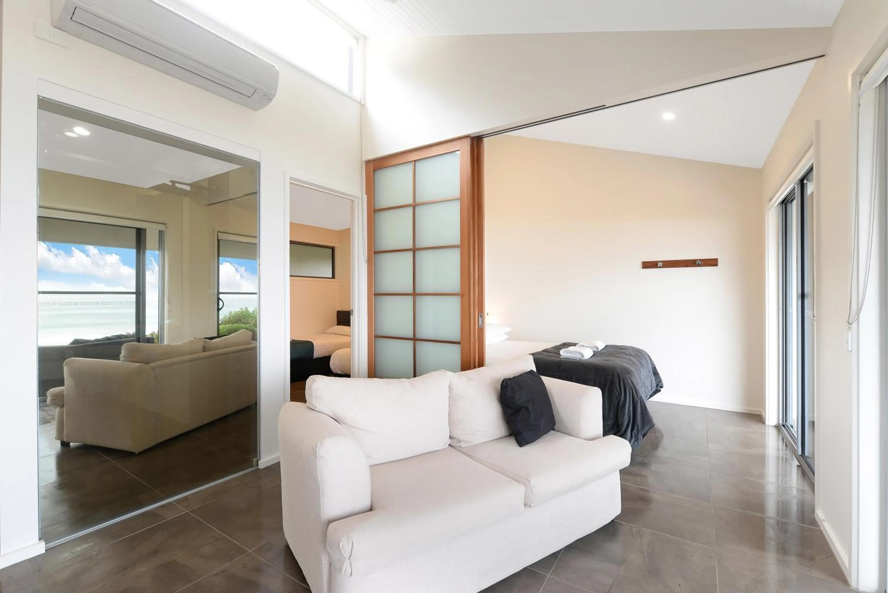 Living room in Seafarers Getaway